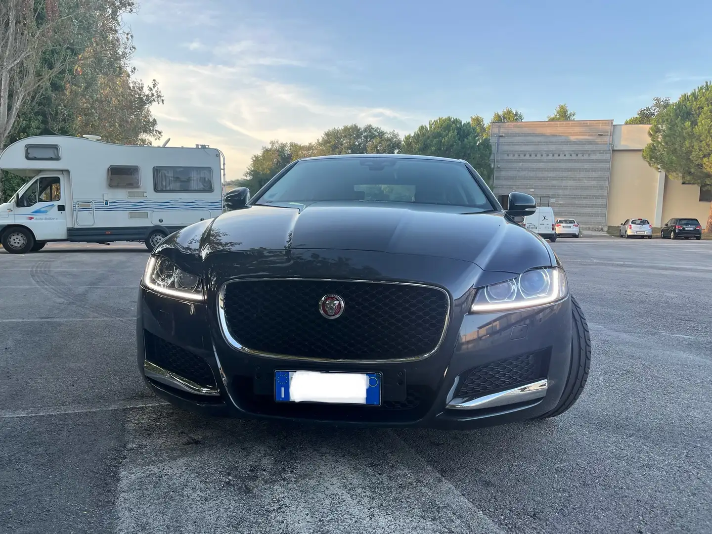 Jaguar XF 2.0d Prestige 180cv auto - 2