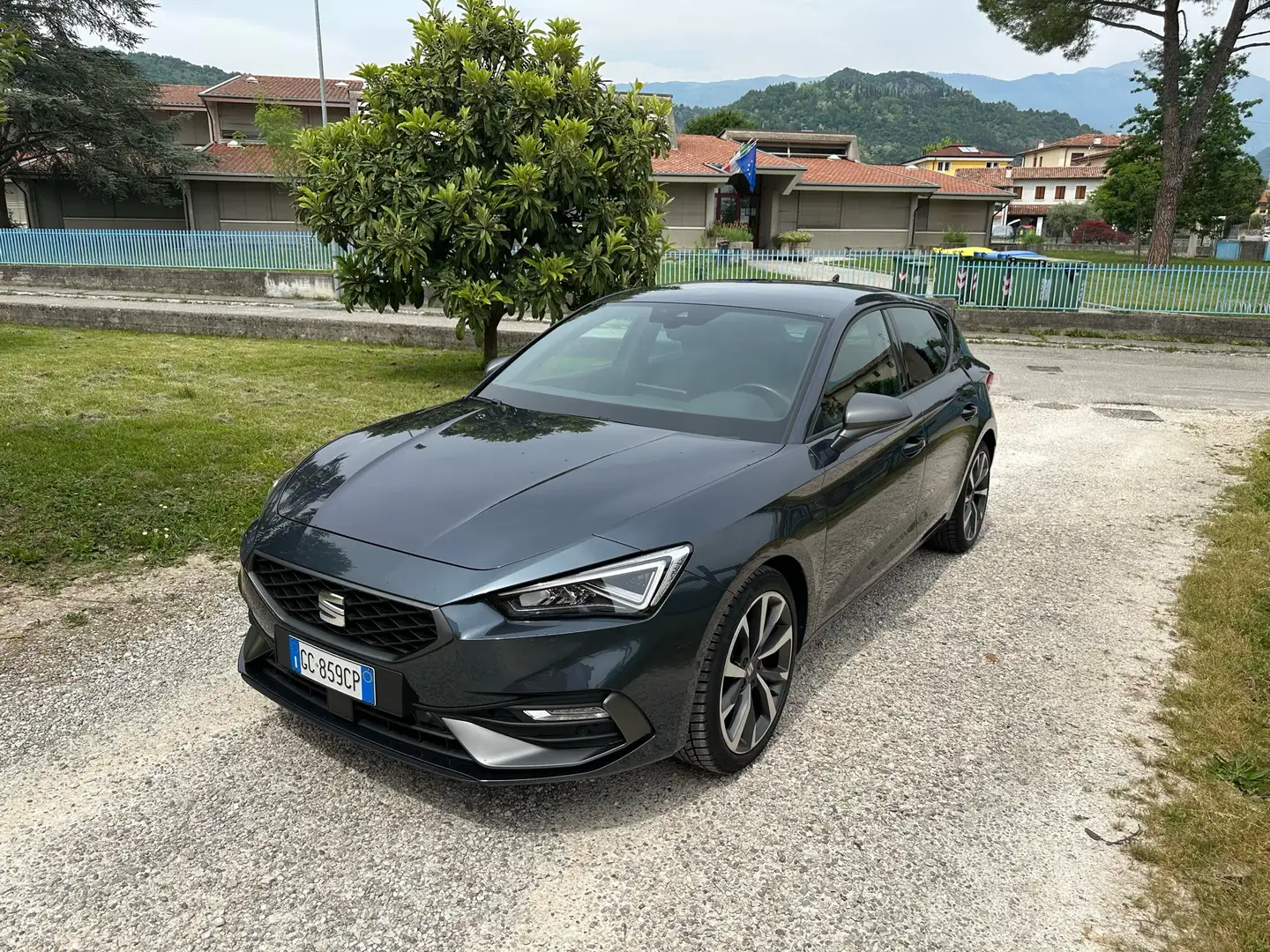 SEAT Leon 2.0 tdi FR 150cv dsg - 1