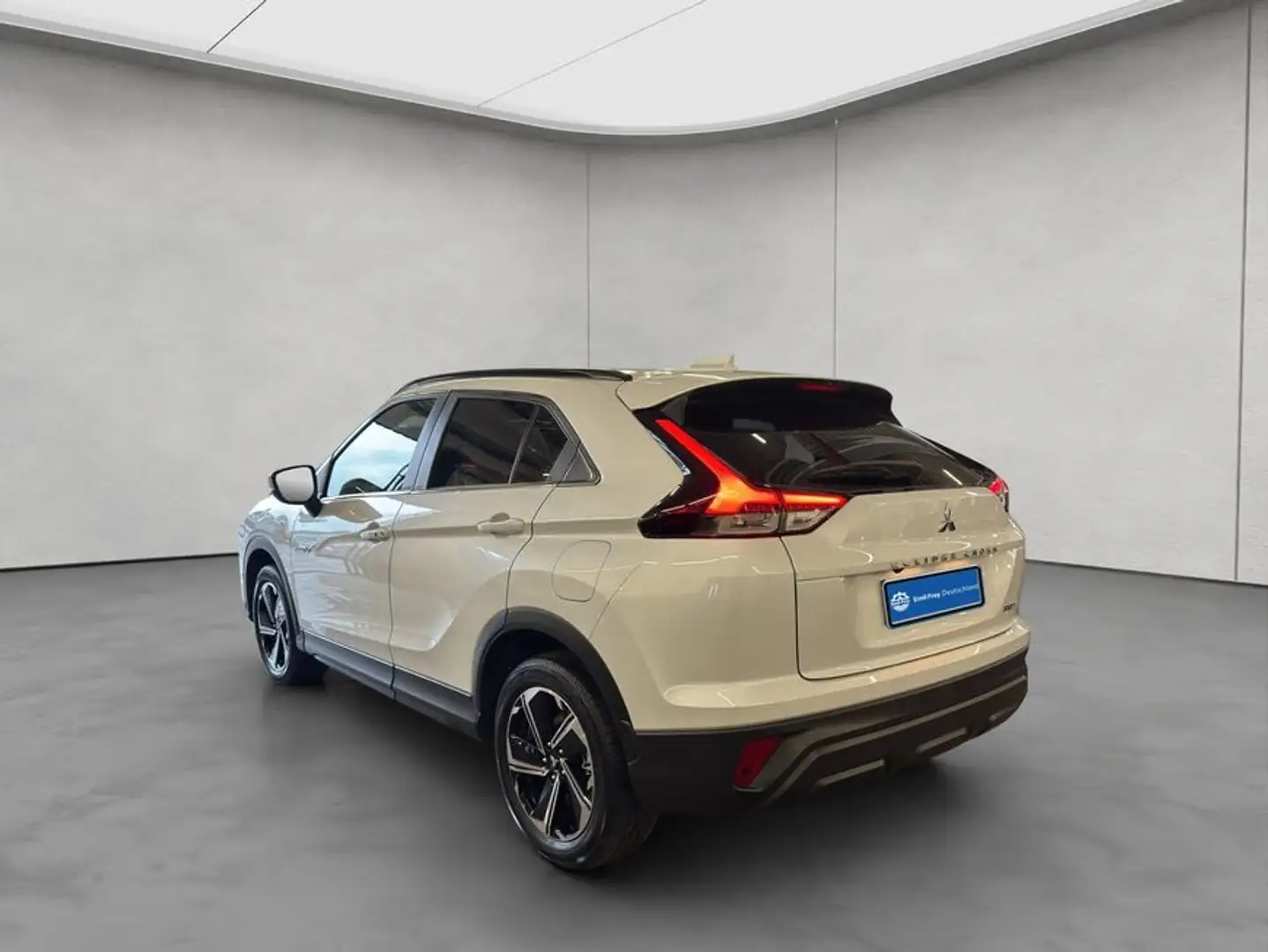Mitsubishi Eclipse Cross Plug-In Hybrid 4WD Basis Weiß - 2