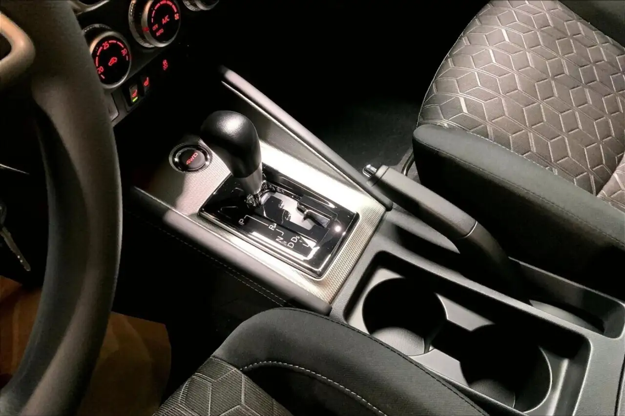 Mitsubishi RVR снимка Mitsubishi RVR