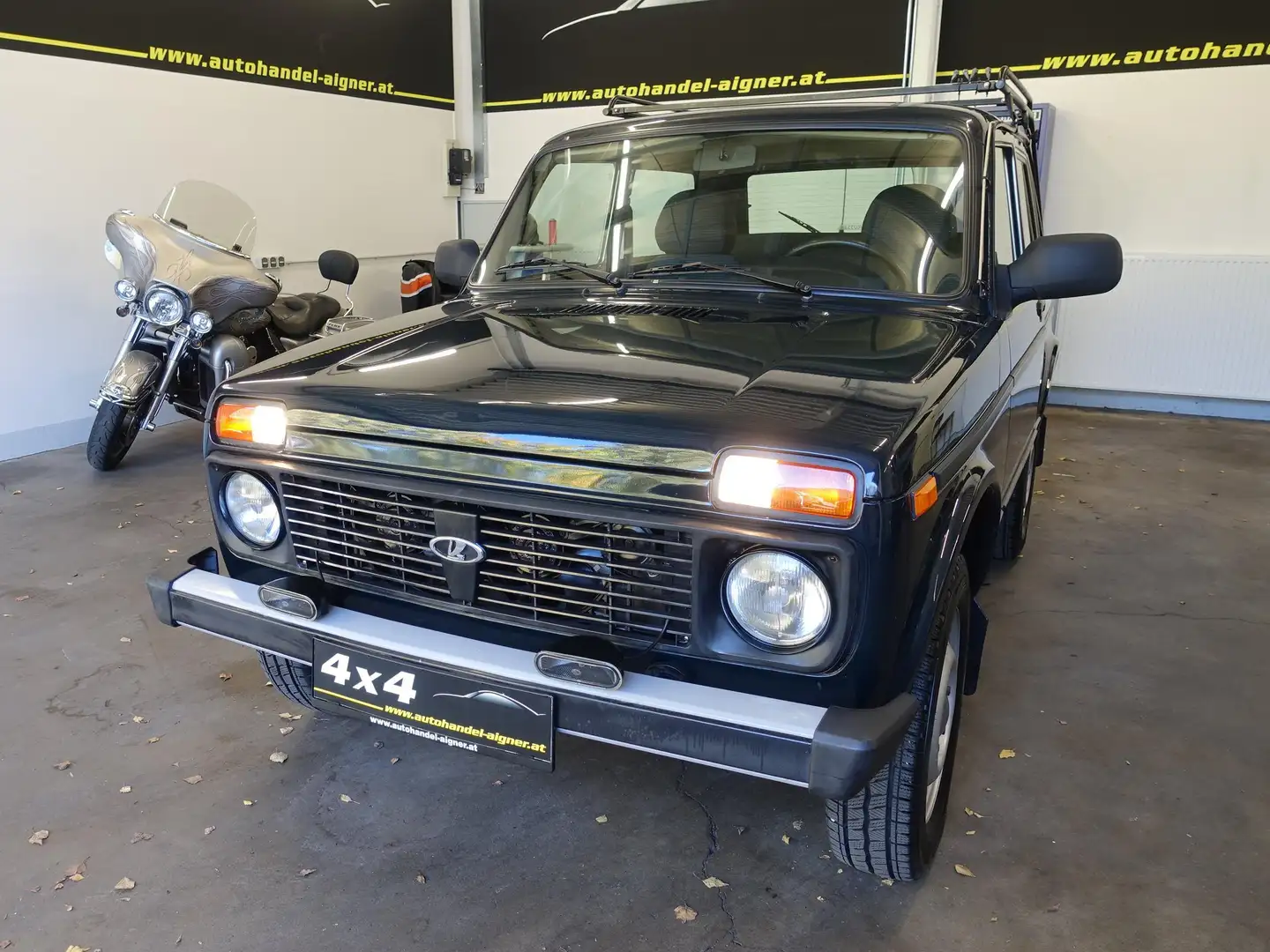 Lada Taiga 4x4 1.7 Grün - 1