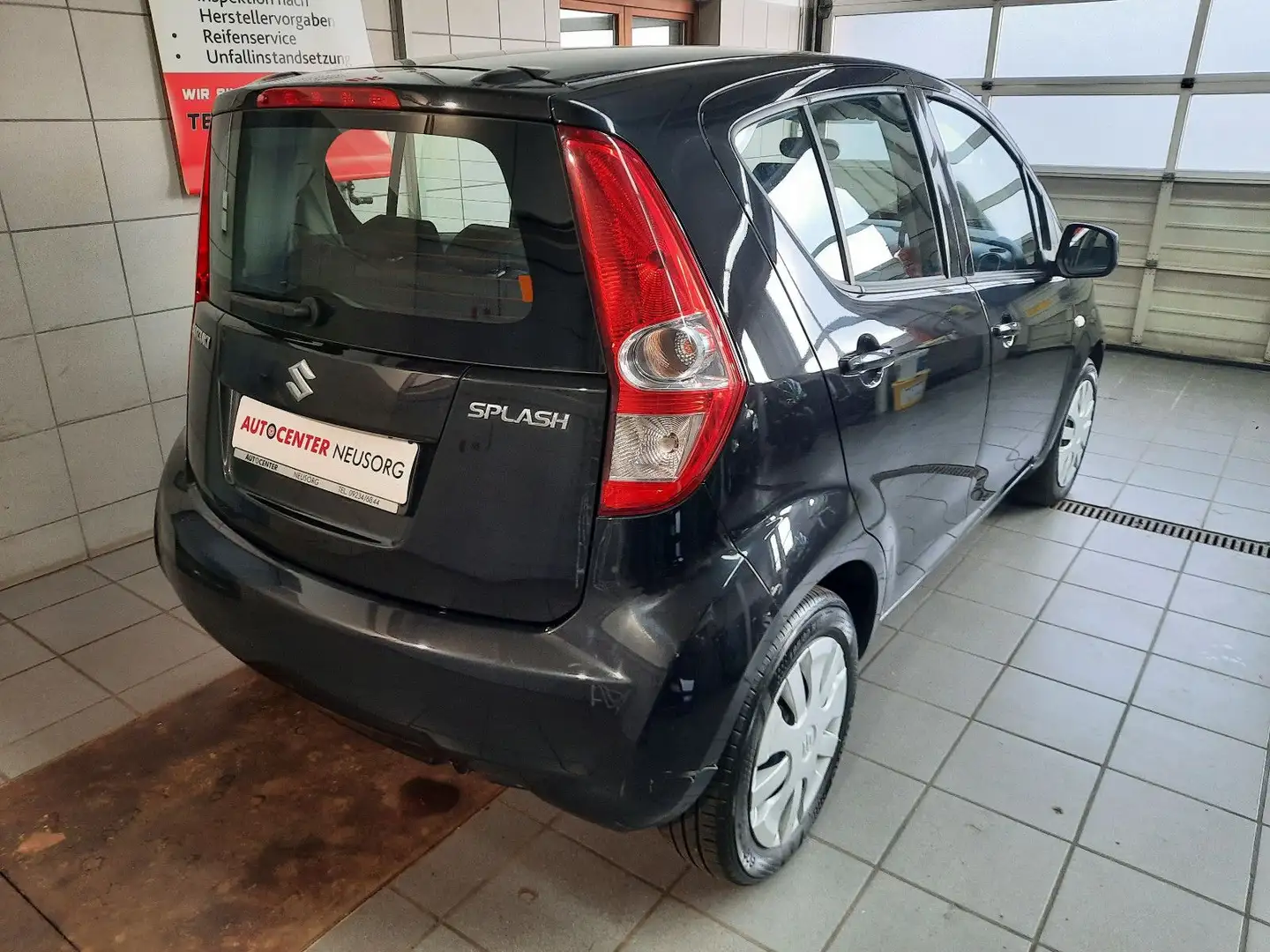 Suzuki Splash Basic Schwarz - 2