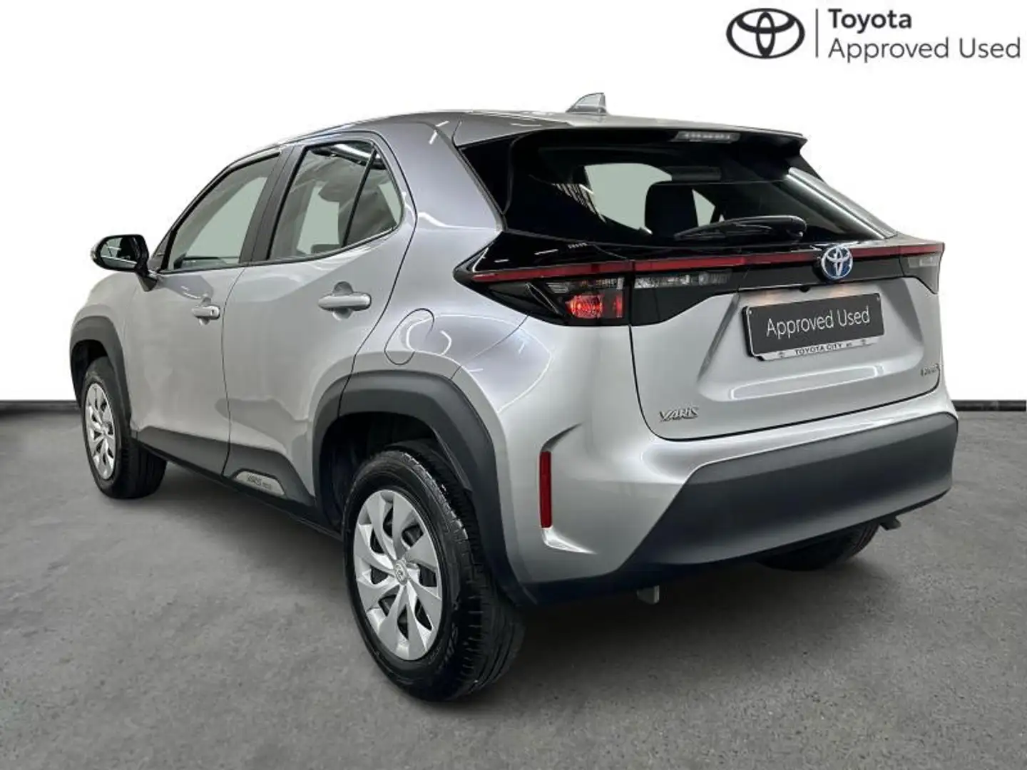 Toyota Yaris Cross Dynamic & CARPLAY Argent - 2