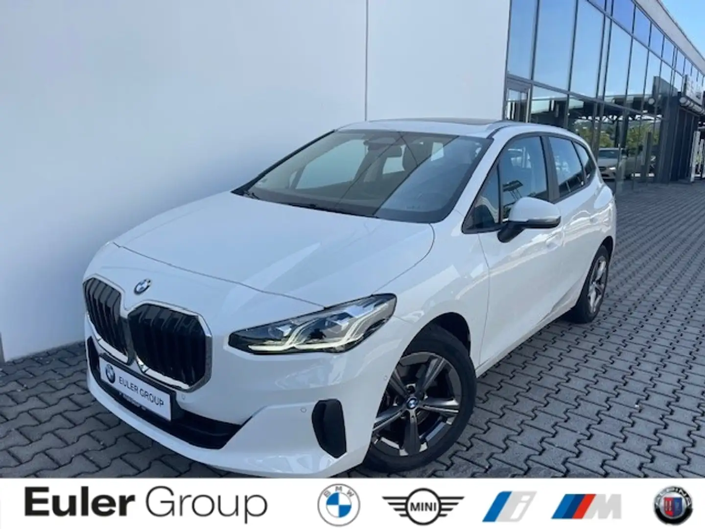 BMW 223 Active Tourer iA PANO SHZ Parkass DAB LED Weiß - 1