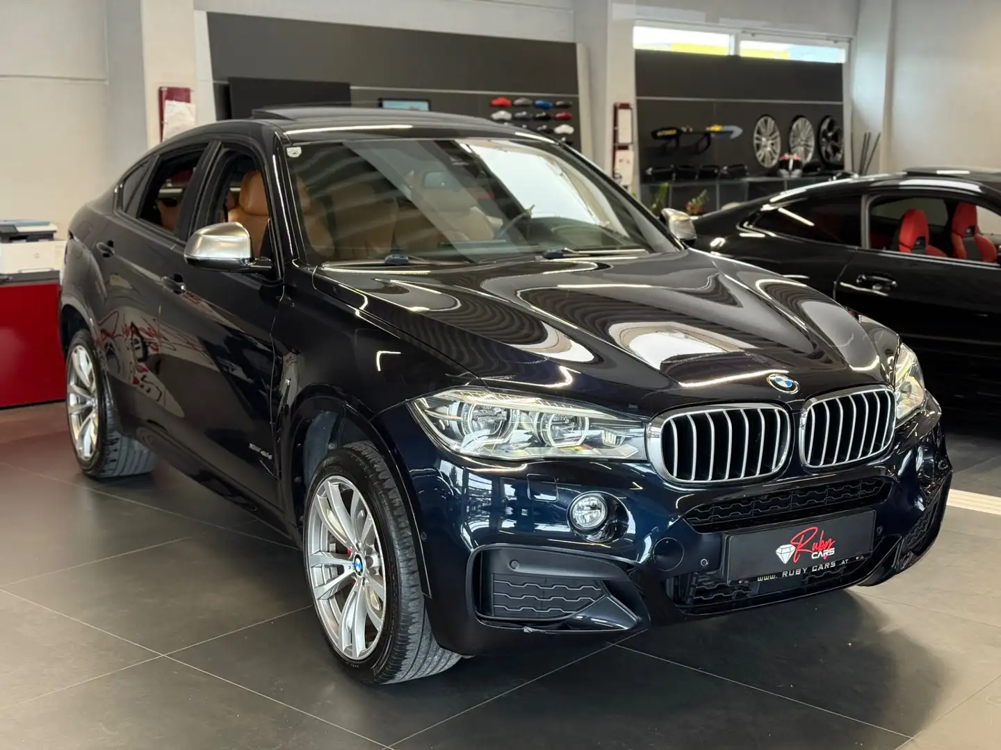BMW X6 xDrive 40d M Sportpaket Individual Schwarz - 1
