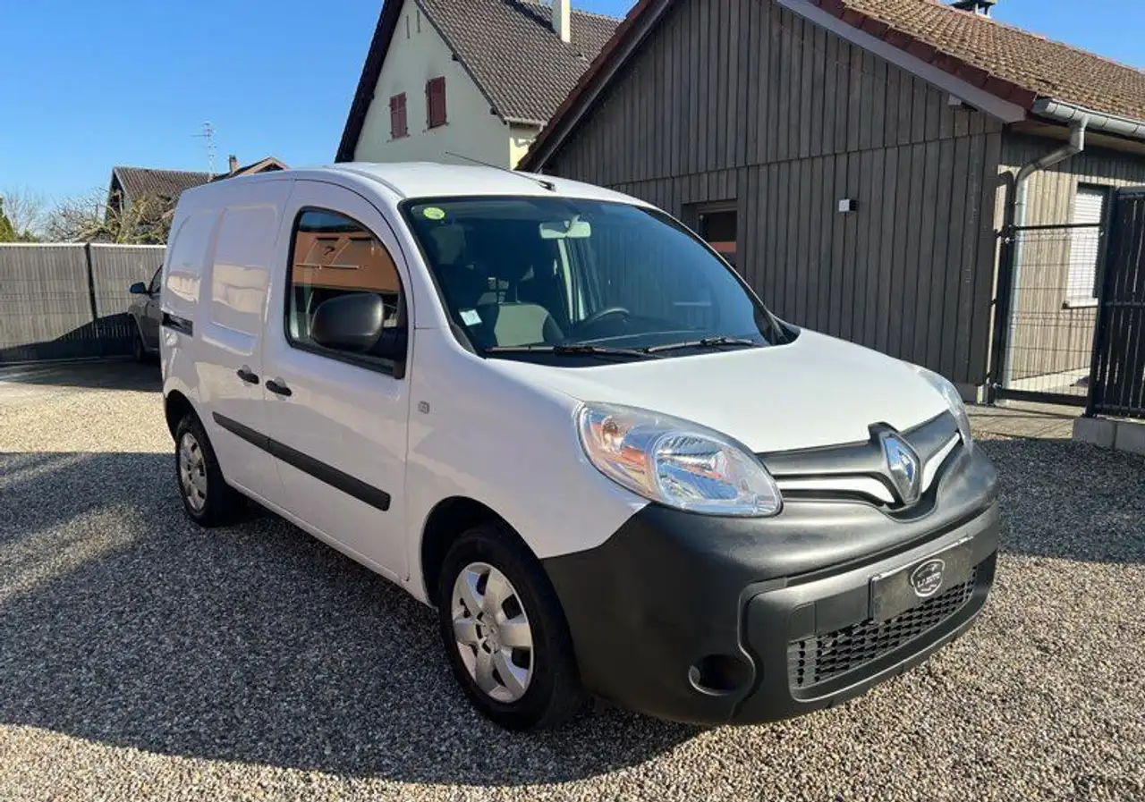 Renault Kangoo 8 325 HT vitrÃ© 1.5 Blue dCi Grand Confo