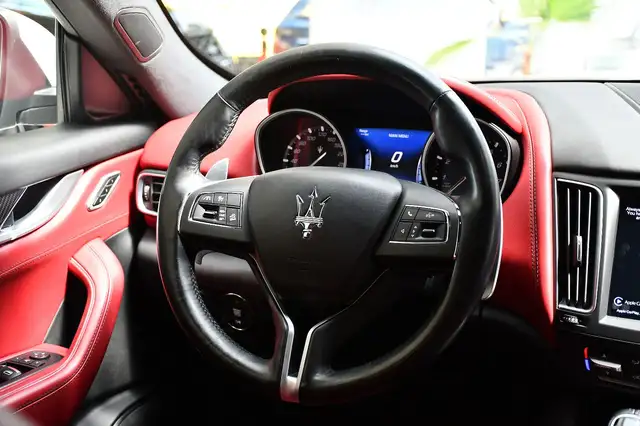 Maserati Levante view 14