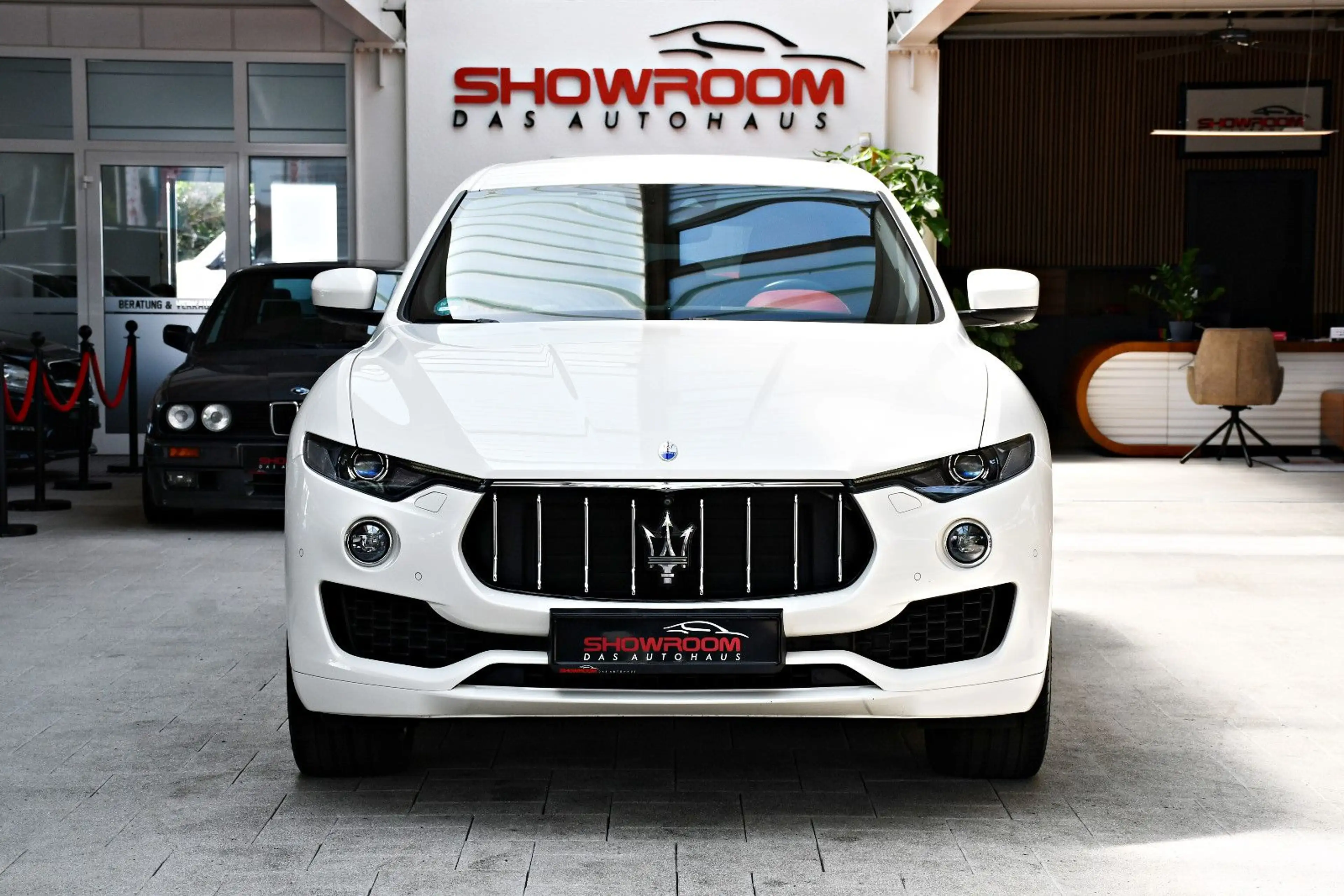Maserati Levante 3.0 V6 Q4 Carbon Alcantara 360° ACC — photo 5