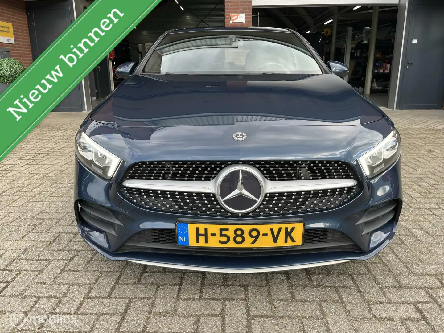 Mercedes-Benz A 200 Business Solution AMG LED*CAMERA*NAVI* Blue - 2