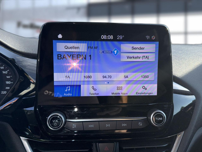 Ford Fiesta Titanium Bluetooth Navi LED Klima — photo 9