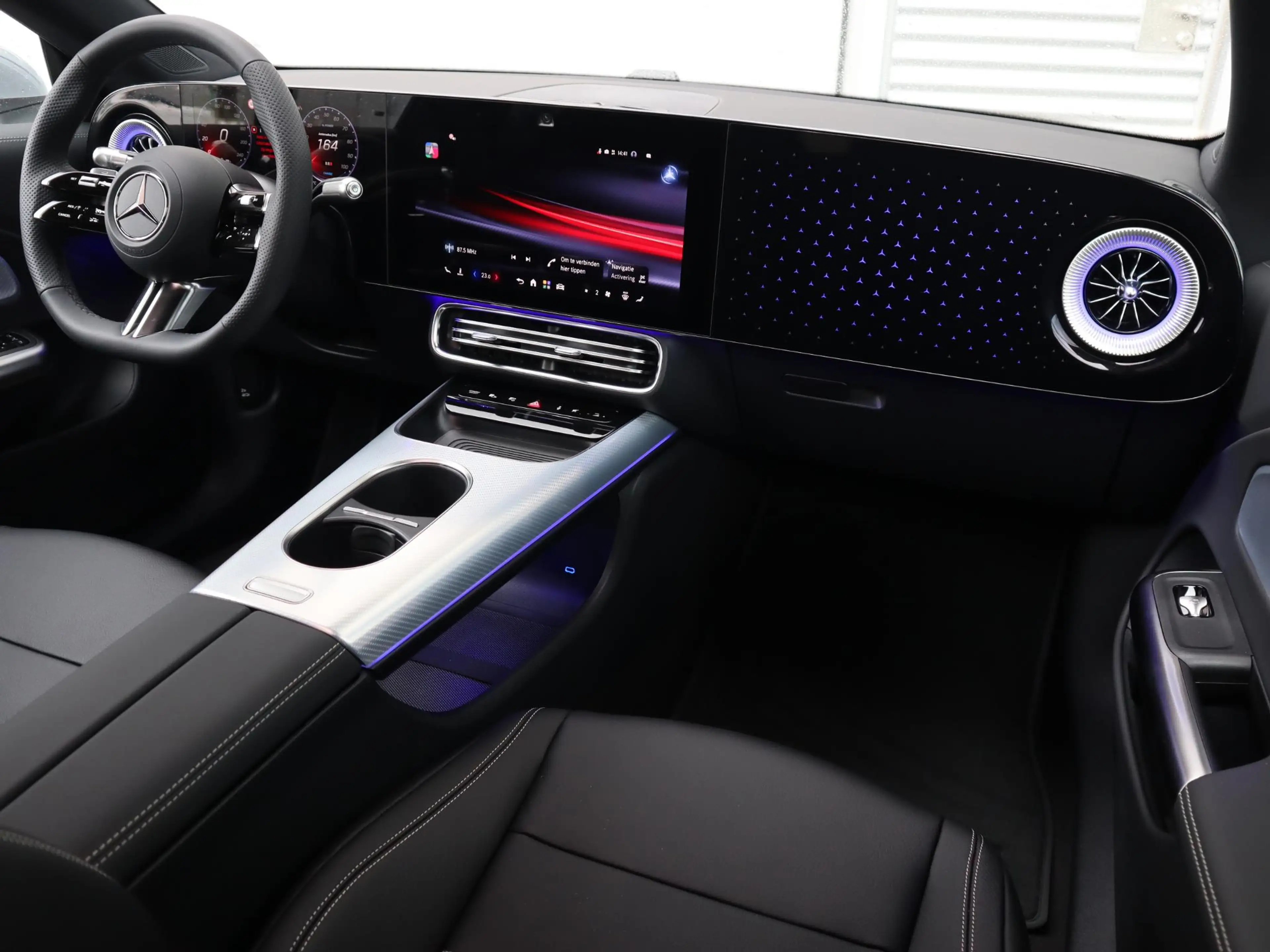 Mercedes-Benz CLA 250 Shooting Brake 250+ Business Solution AMG 85.5 kWh — photo 3