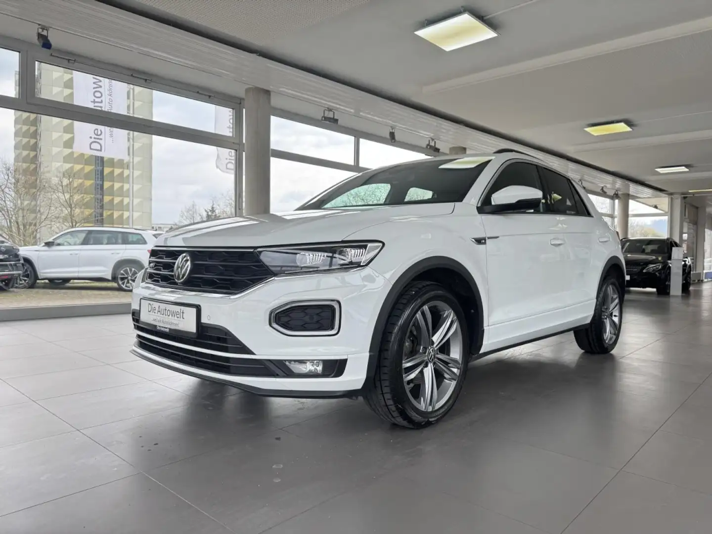 Volkswagen T-Roc Sport 1,5 TSI DSG R-LINE NAVI LED ACC PDC Weiß - 2