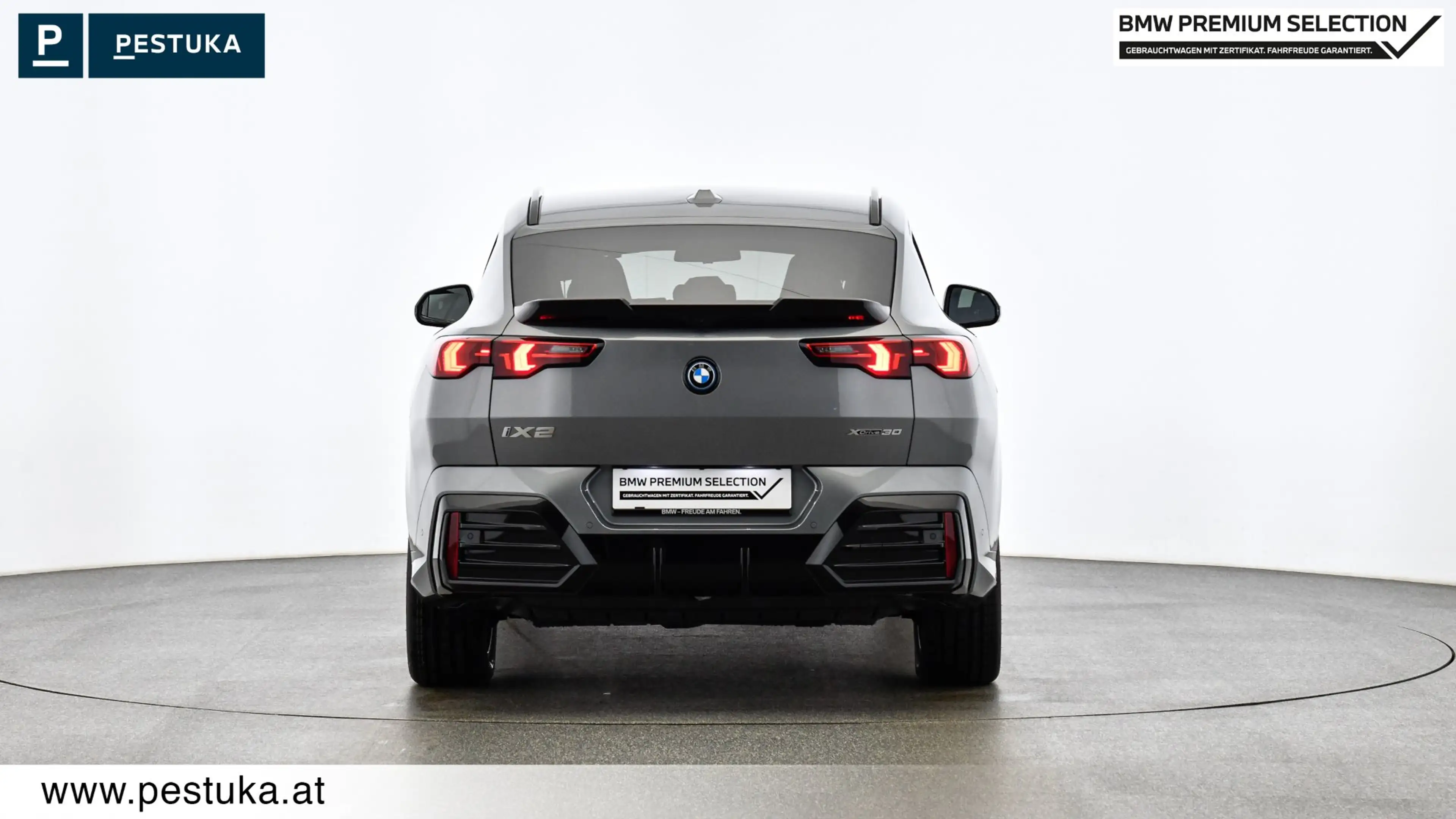 BMW iX2 xDrive30 — photo 5