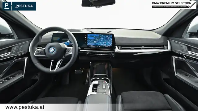 BMW Ix2 view 11