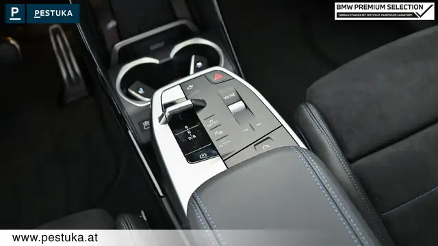 BMW Ix2 view 13