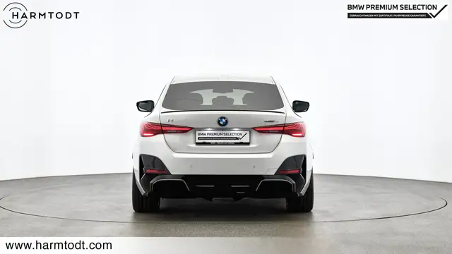 BMW I4 view 6