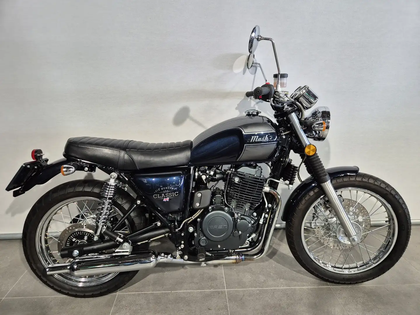 Mash SIX-HUNDRED Zwart - 1