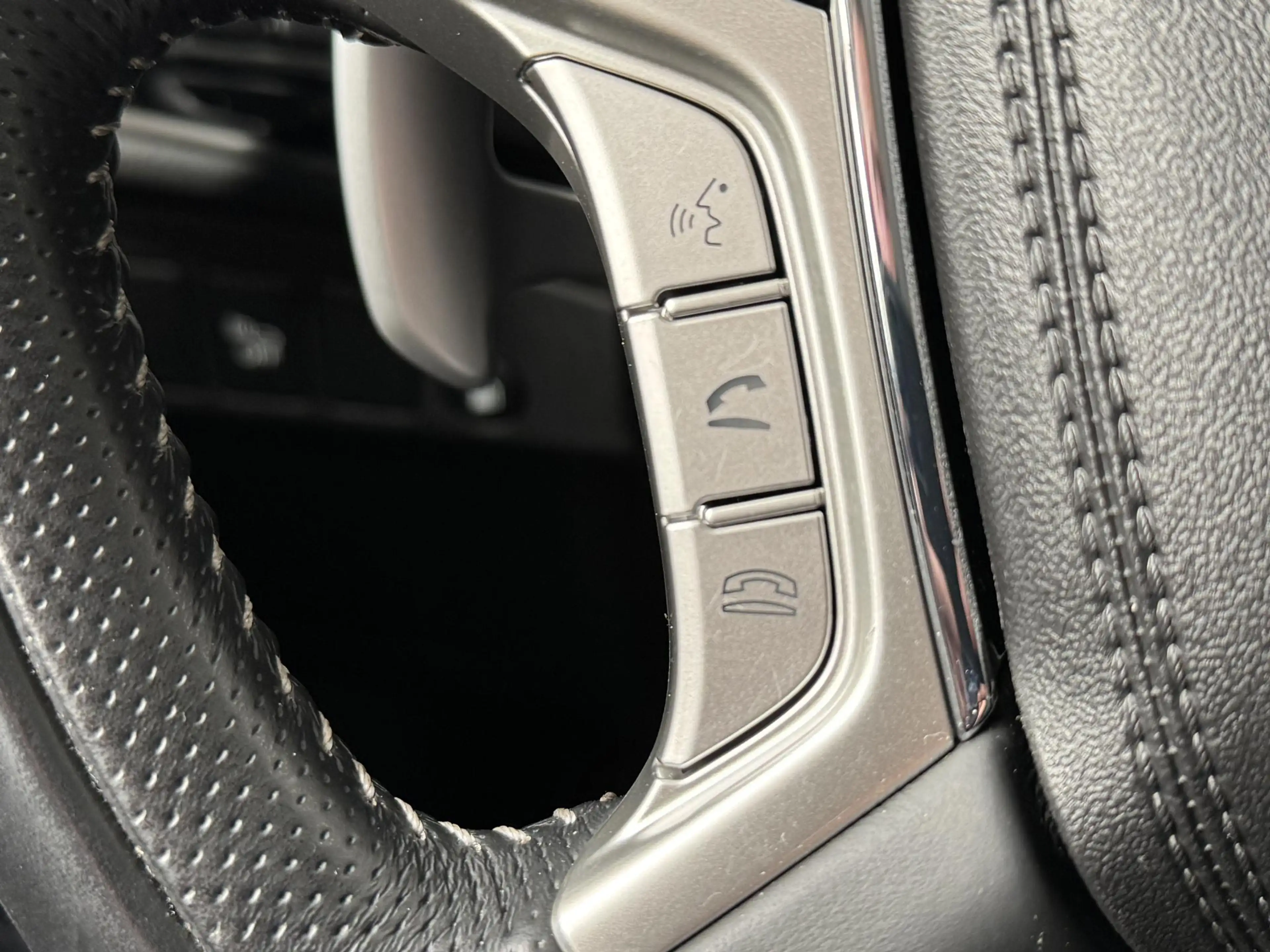 Mitsubishi Outlander 2.4 PHEV Intense | Trekhaak | Navigatie | Camera | — photo 36