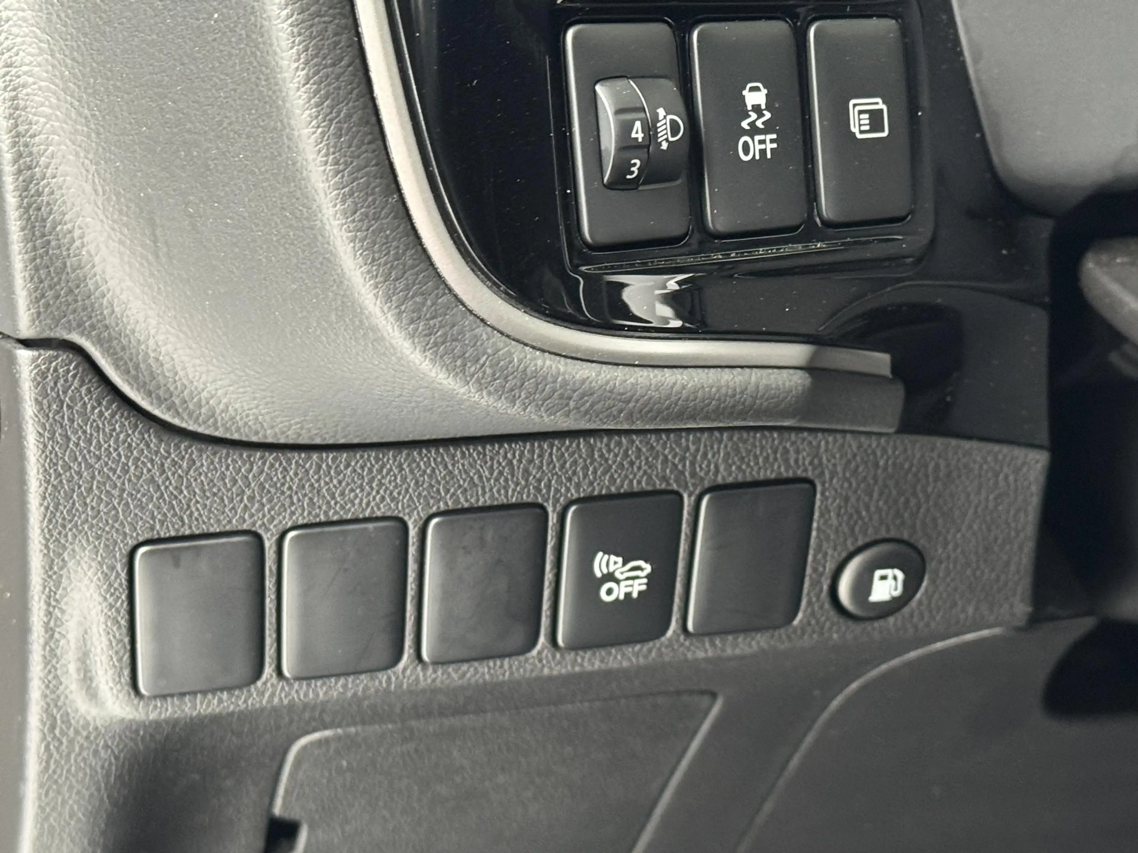 Mitsubishi Outlander 2.4 PHEV Intense | Trekhaak | Navigatie | Camera | — photo 32