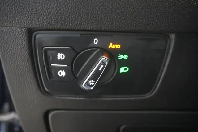 Volkswagen Passat view 14