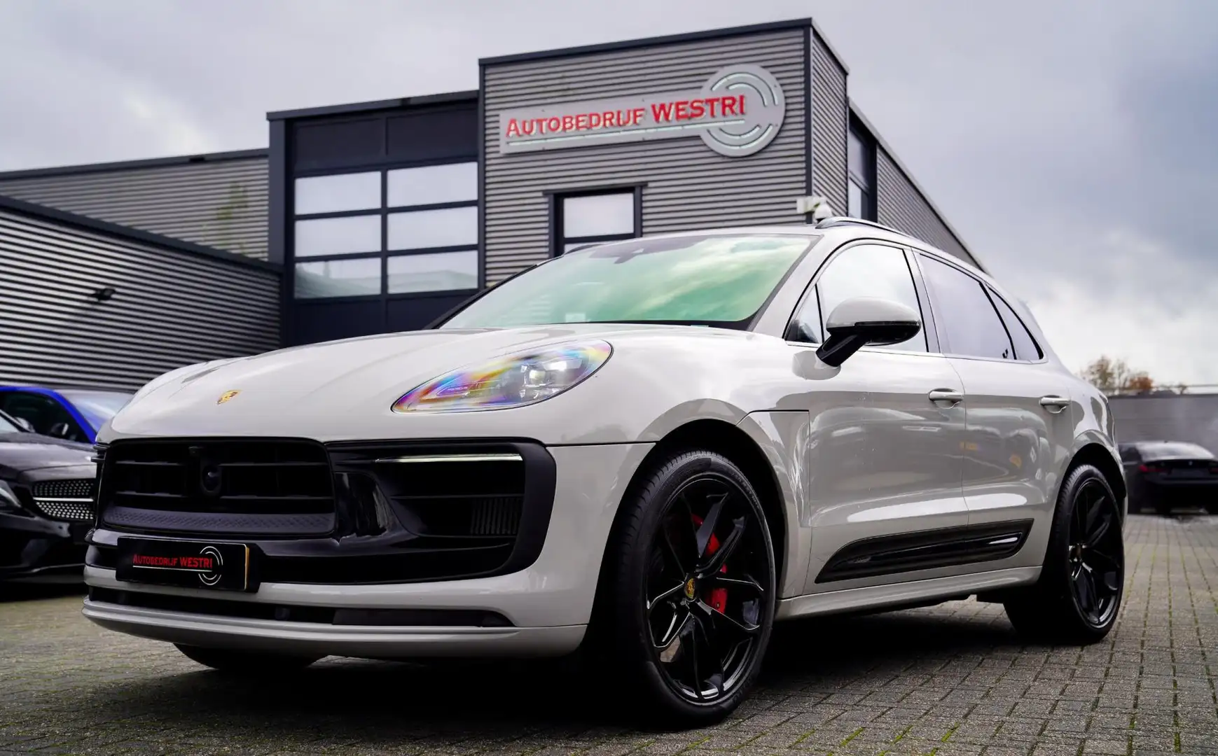 Porsche Macan 2.9 GTS | SportChrono | Panorama | Facelift | Adap Grigio - 1
