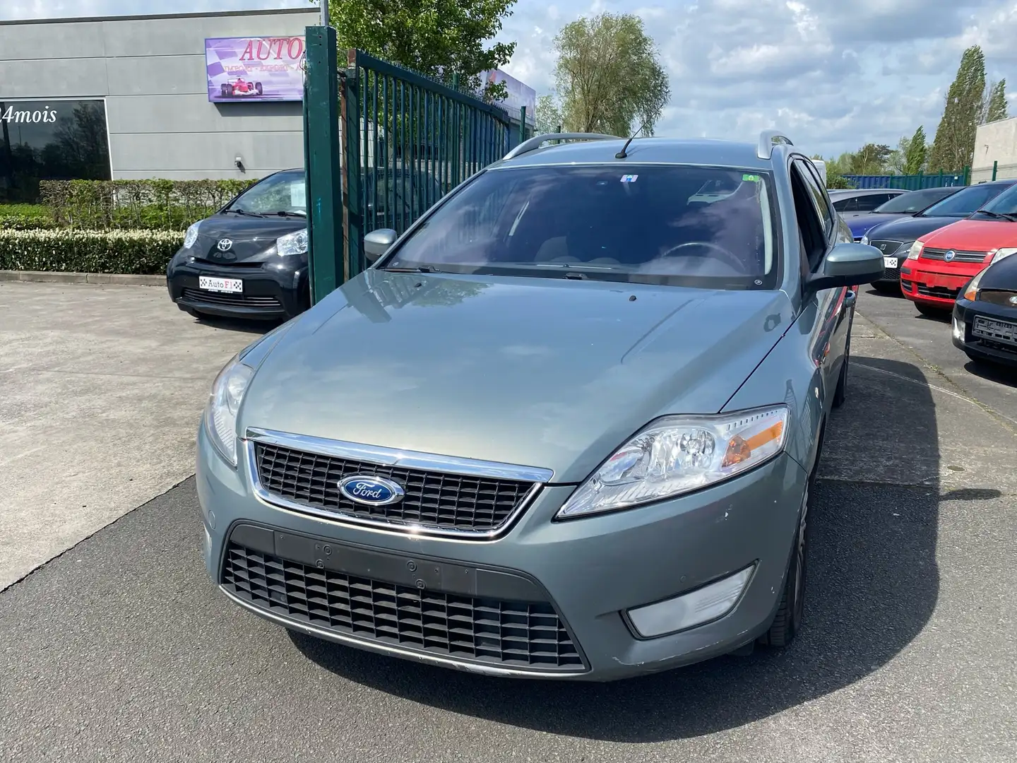 Ford Mondeo 2.0TDCI**EXPORT OU MARCHAND** Niebieski - 1