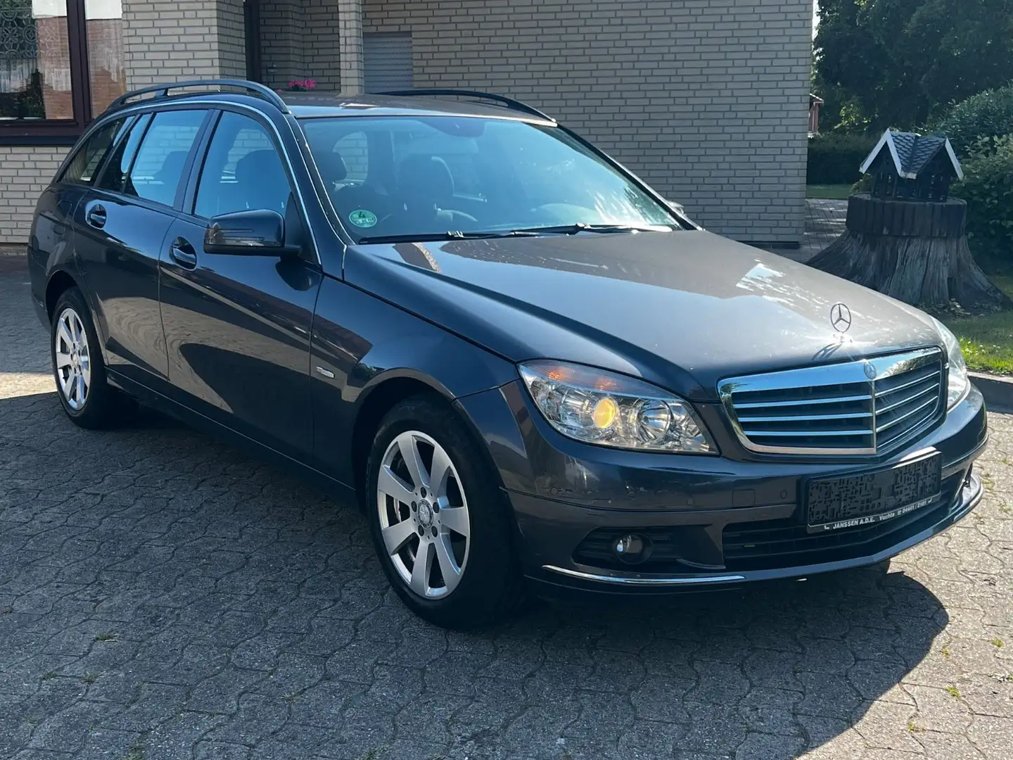 Mercedes-Benz C 180 T CGI BlueEfficiency Sitzheizung, Navi, Grau - 1