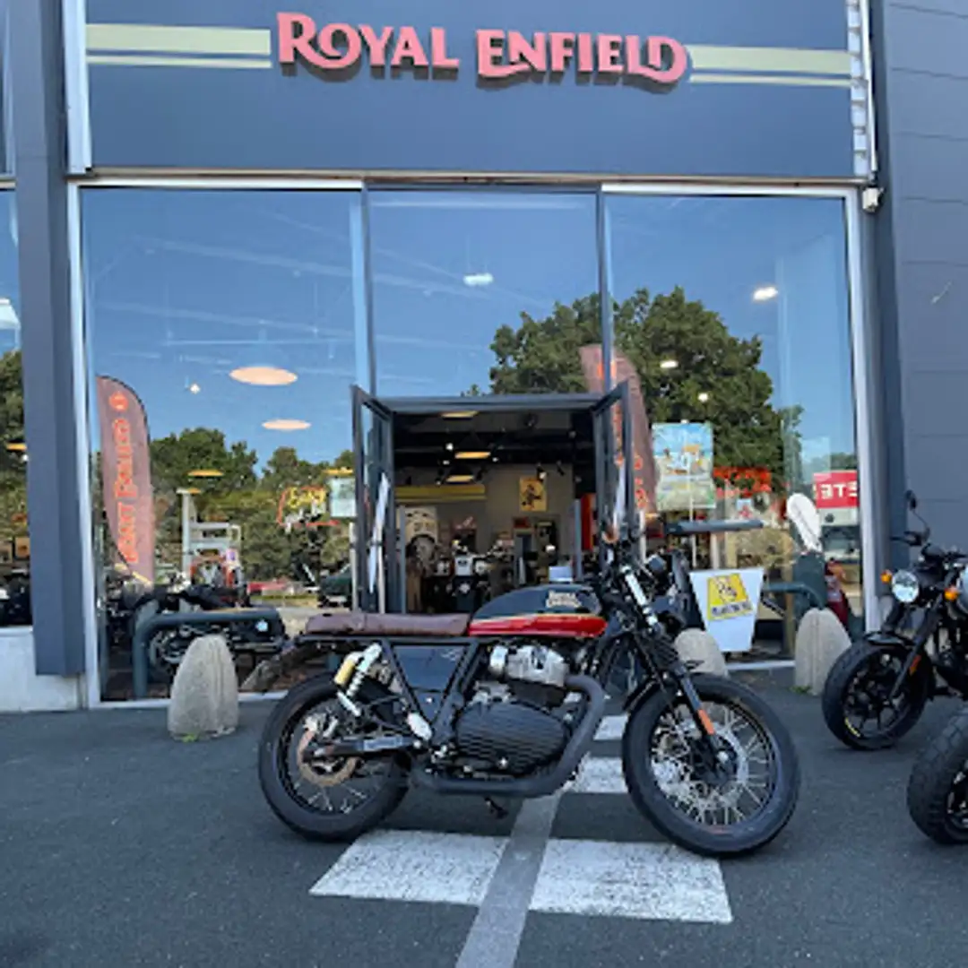 Royal Enfield Interceptor Noir - 1