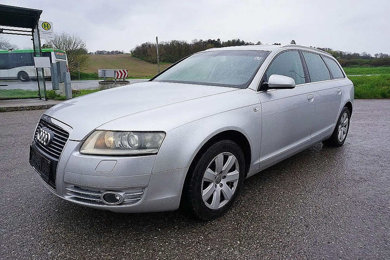 Audi A6 Avant 2,7 TDI V6 Grau - 1