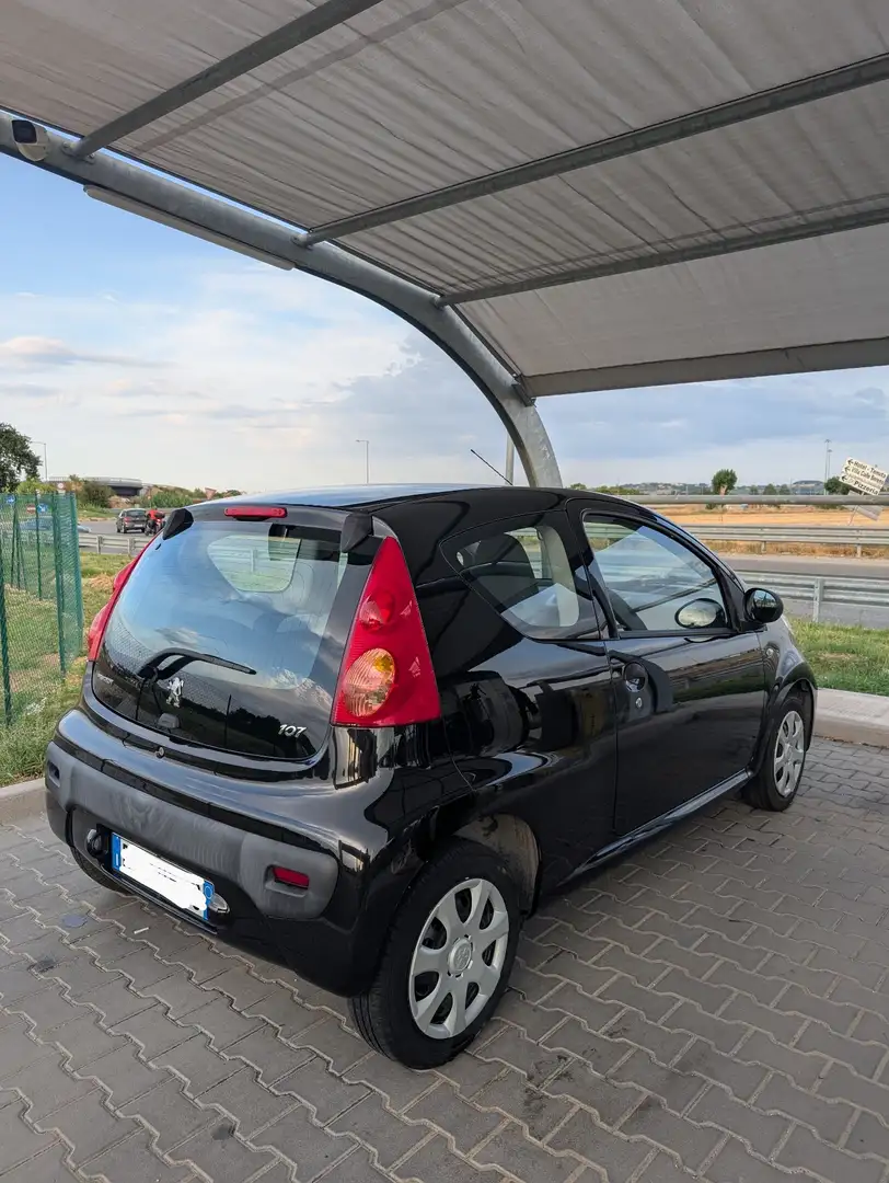 Peugeot 107 3p 1.0 12v Plaisir - 2