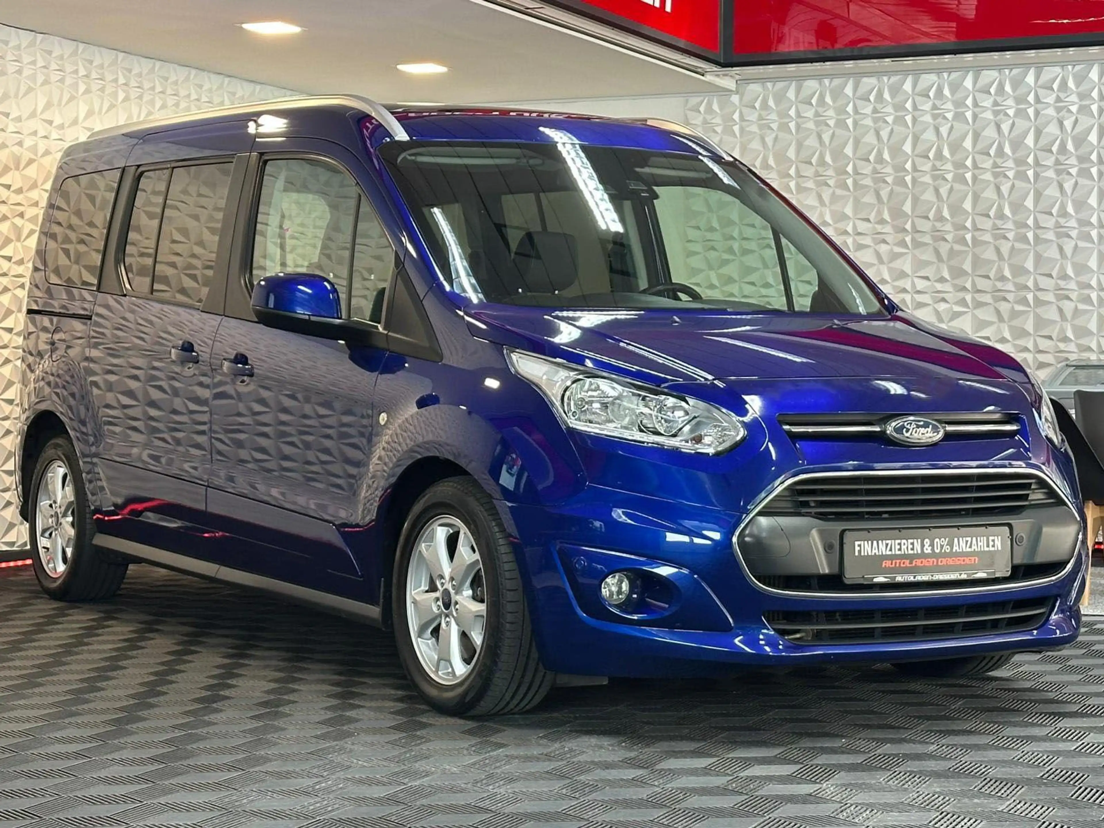 Ford Grand Tourneo 1.5 TDCi Titanium PAN#DAB#7SITZ#FH — photo 2