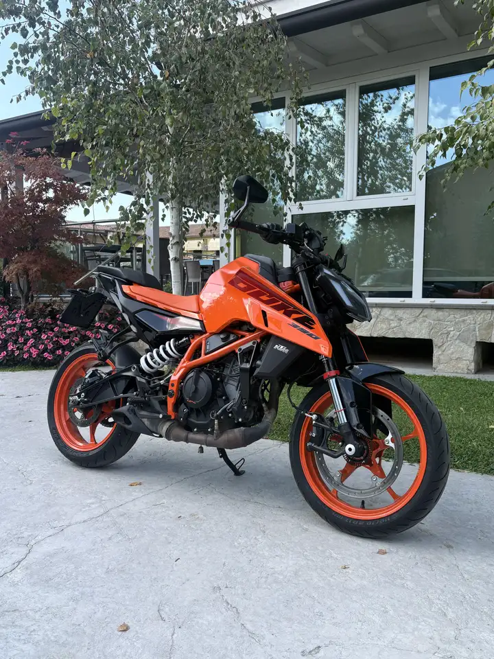 KTM 390 Duke