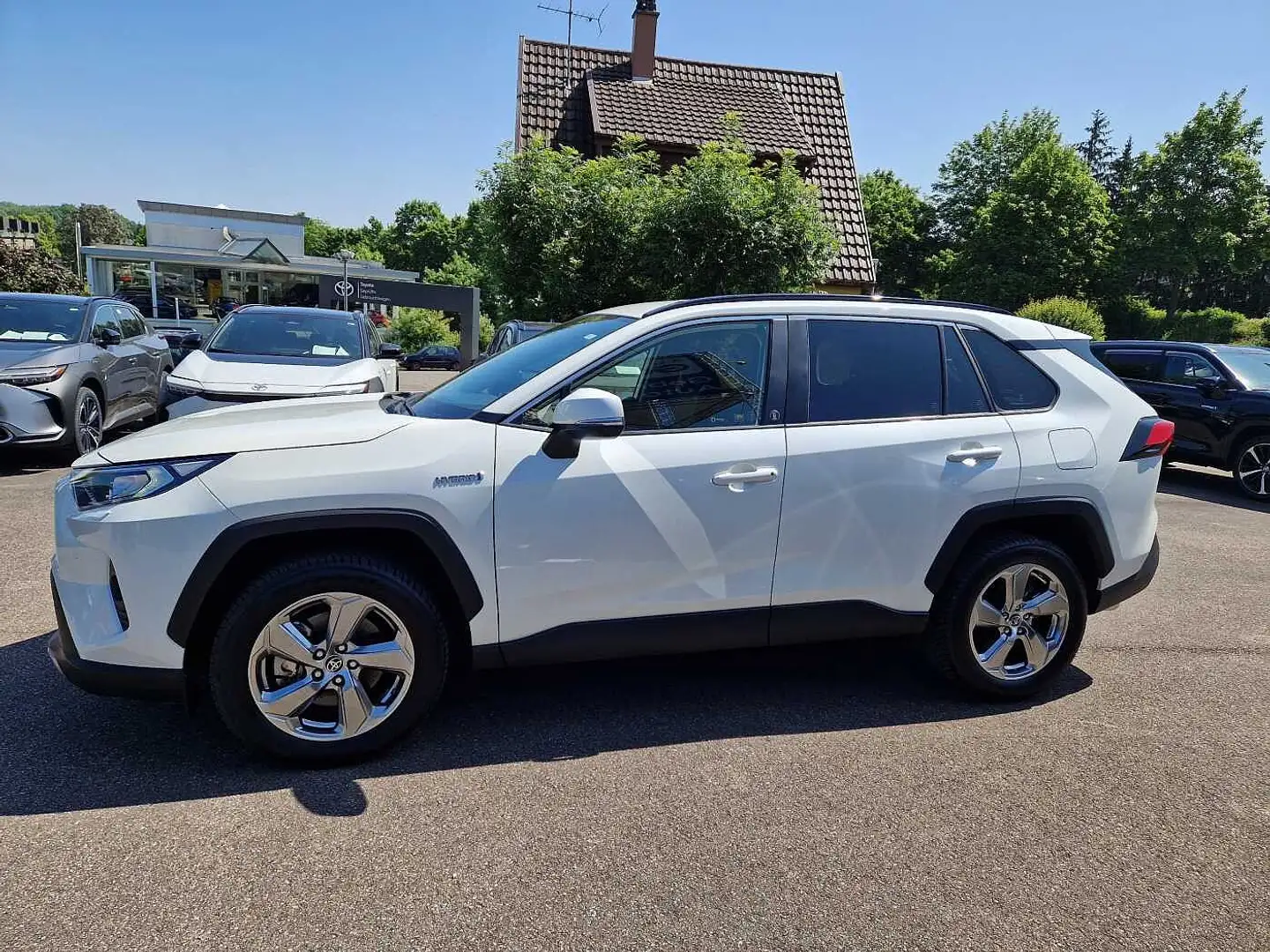 Toyota RAV 4 RAV4 Hybrid RAV 4 Team D mit Navi Weiß - 2