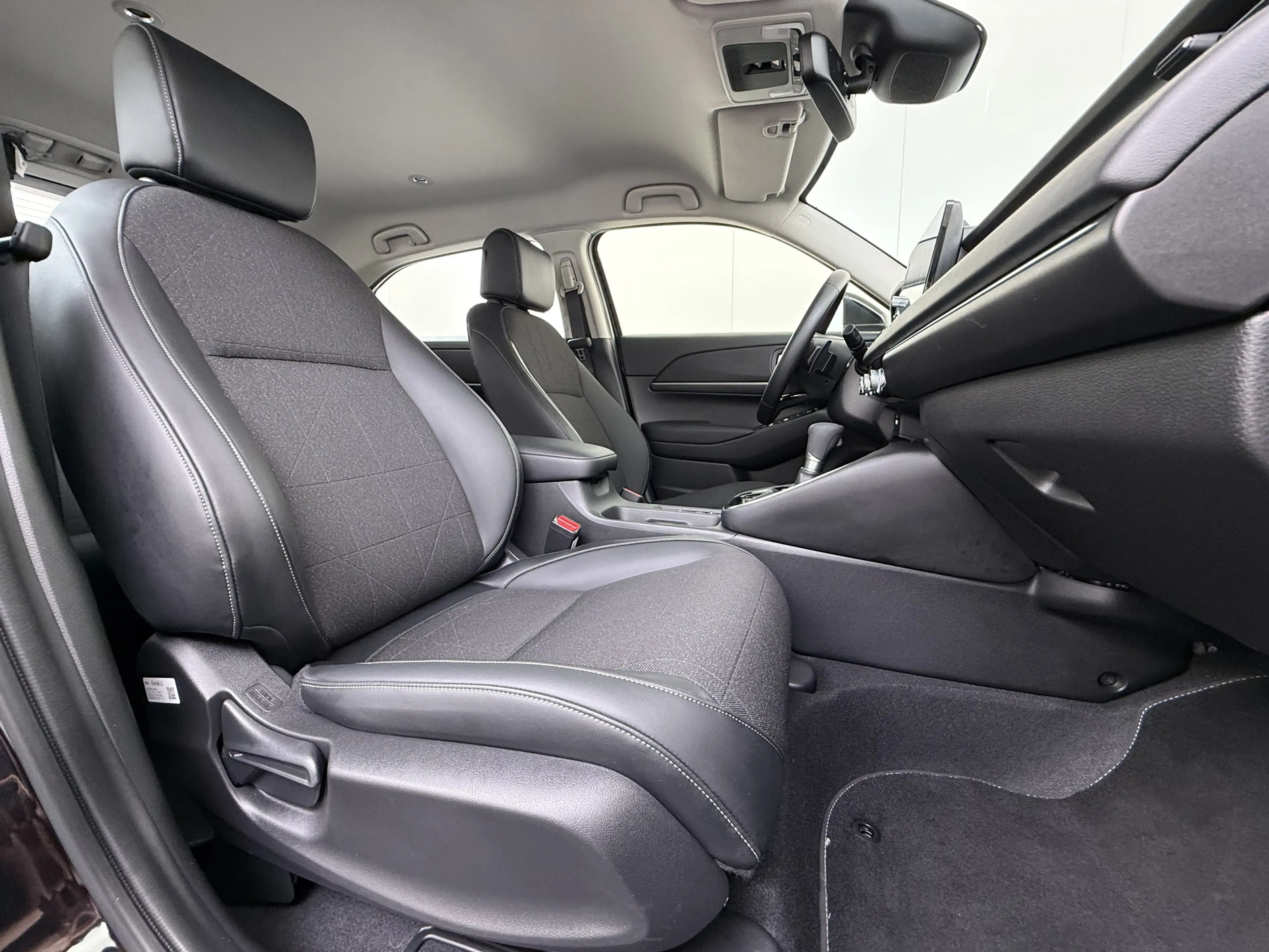 Honda HR-V 1.5 i-MMD 131pk CVT Advance — photo 40