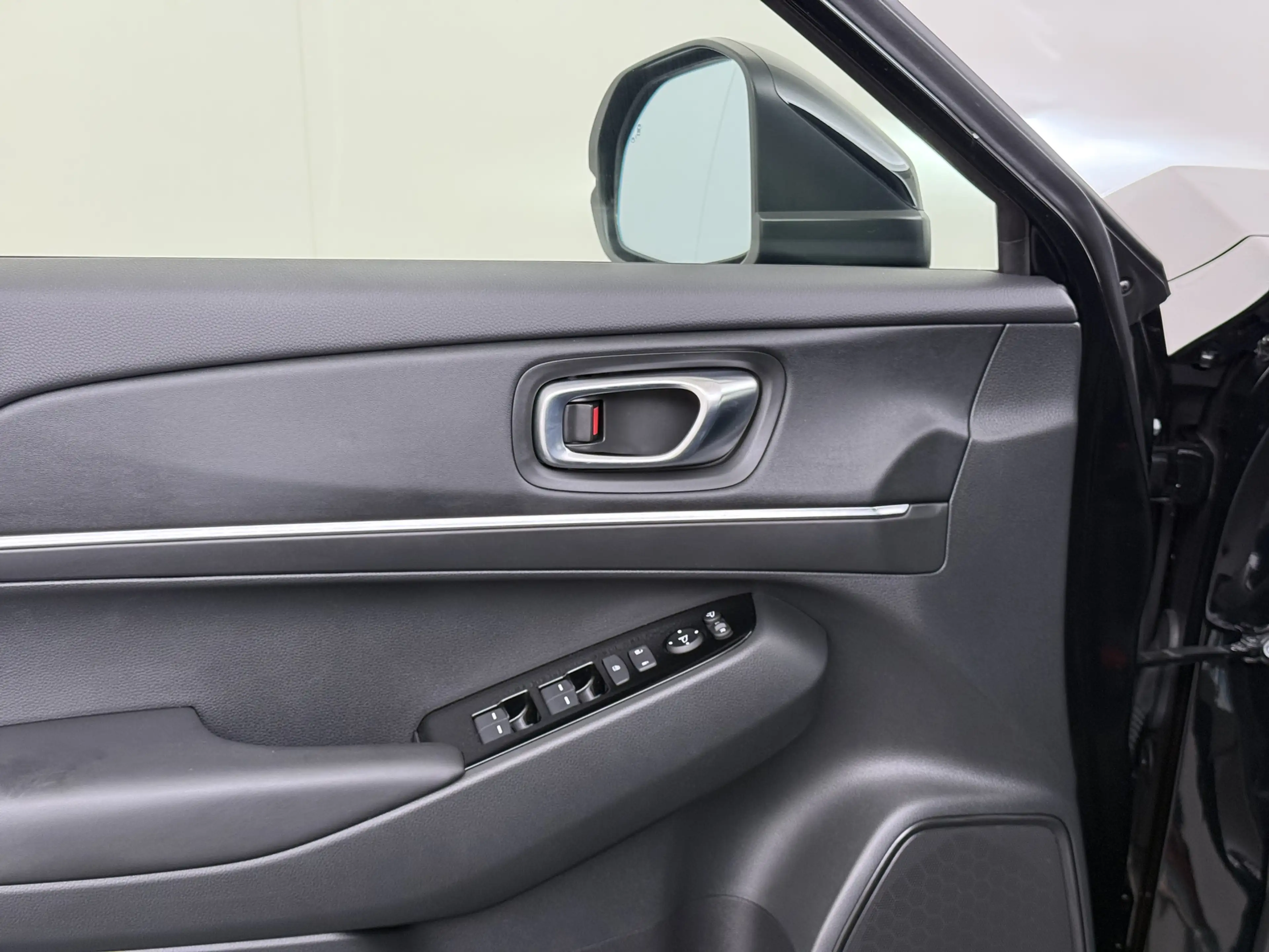 Honda HR-V 1.5 i-MMD 131pk CVT Advance — photo 16