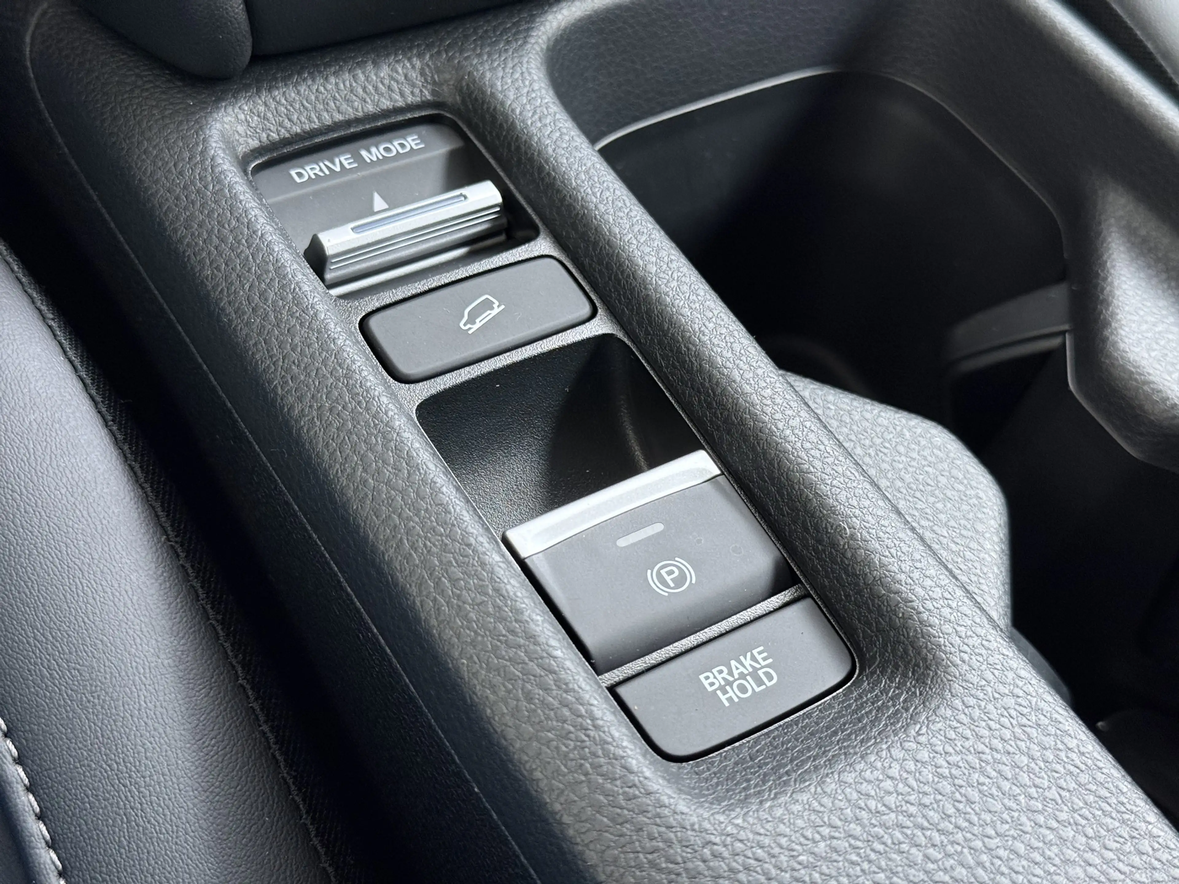 Honda HR-V 1.5 i-MMD 131pk CVT Advance — photo 38