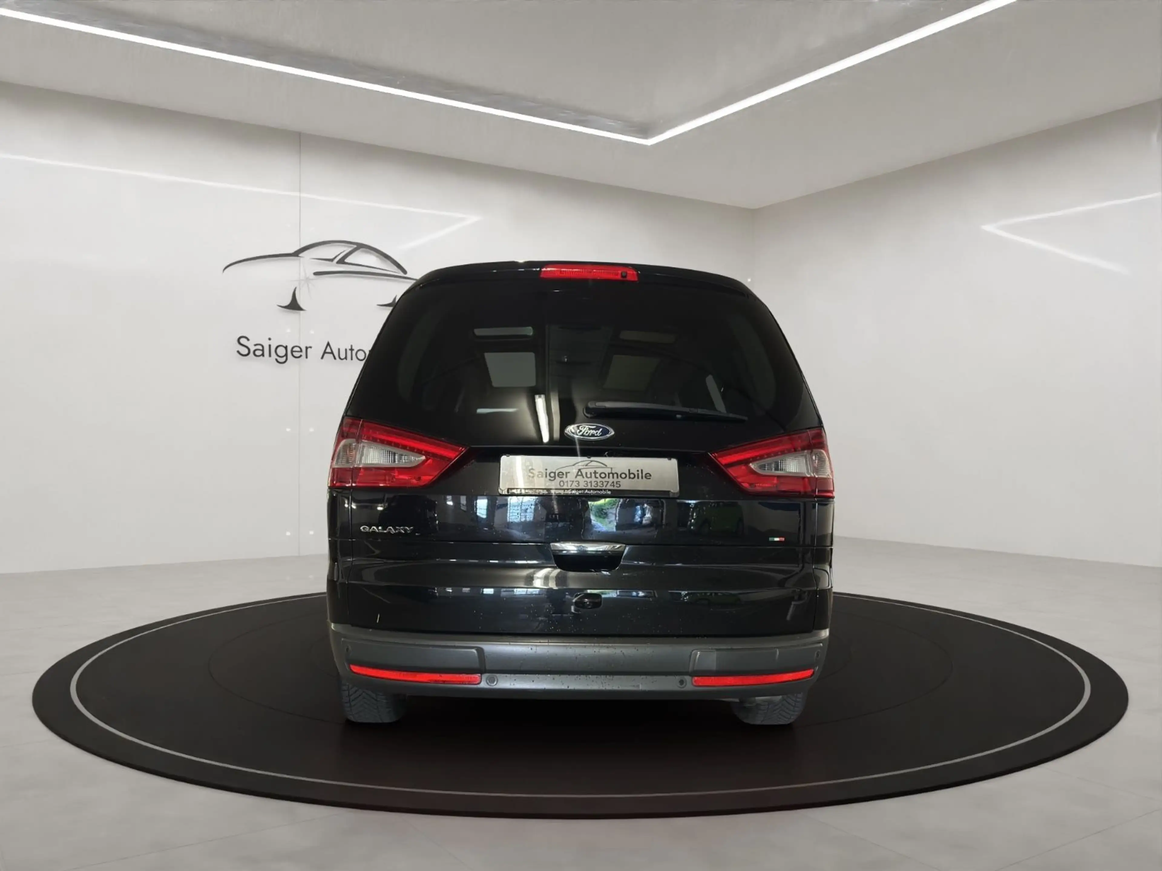 Ford Galaxy Titanium — photo 4