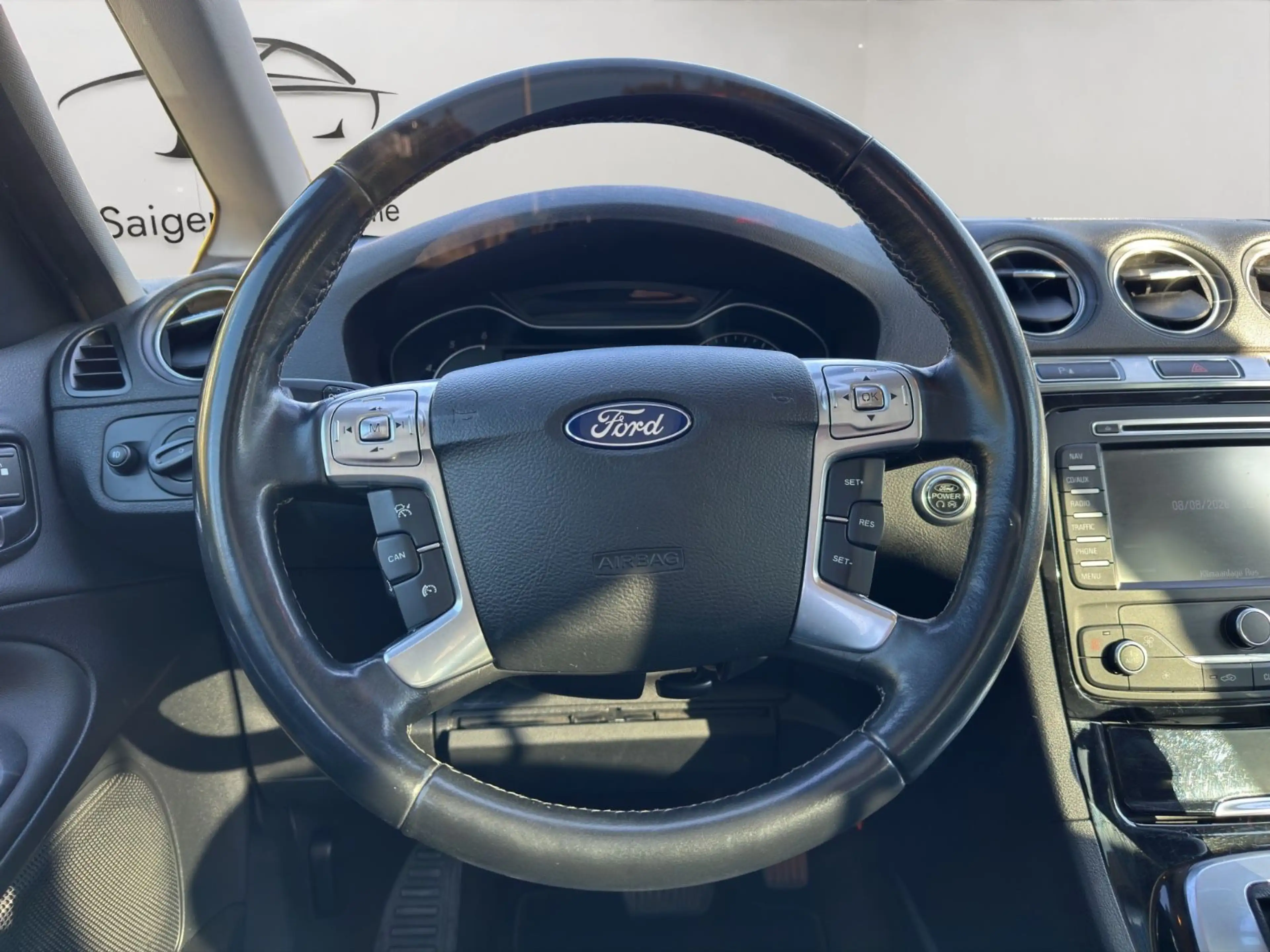 Ford Galaxy Titanium — photo 12