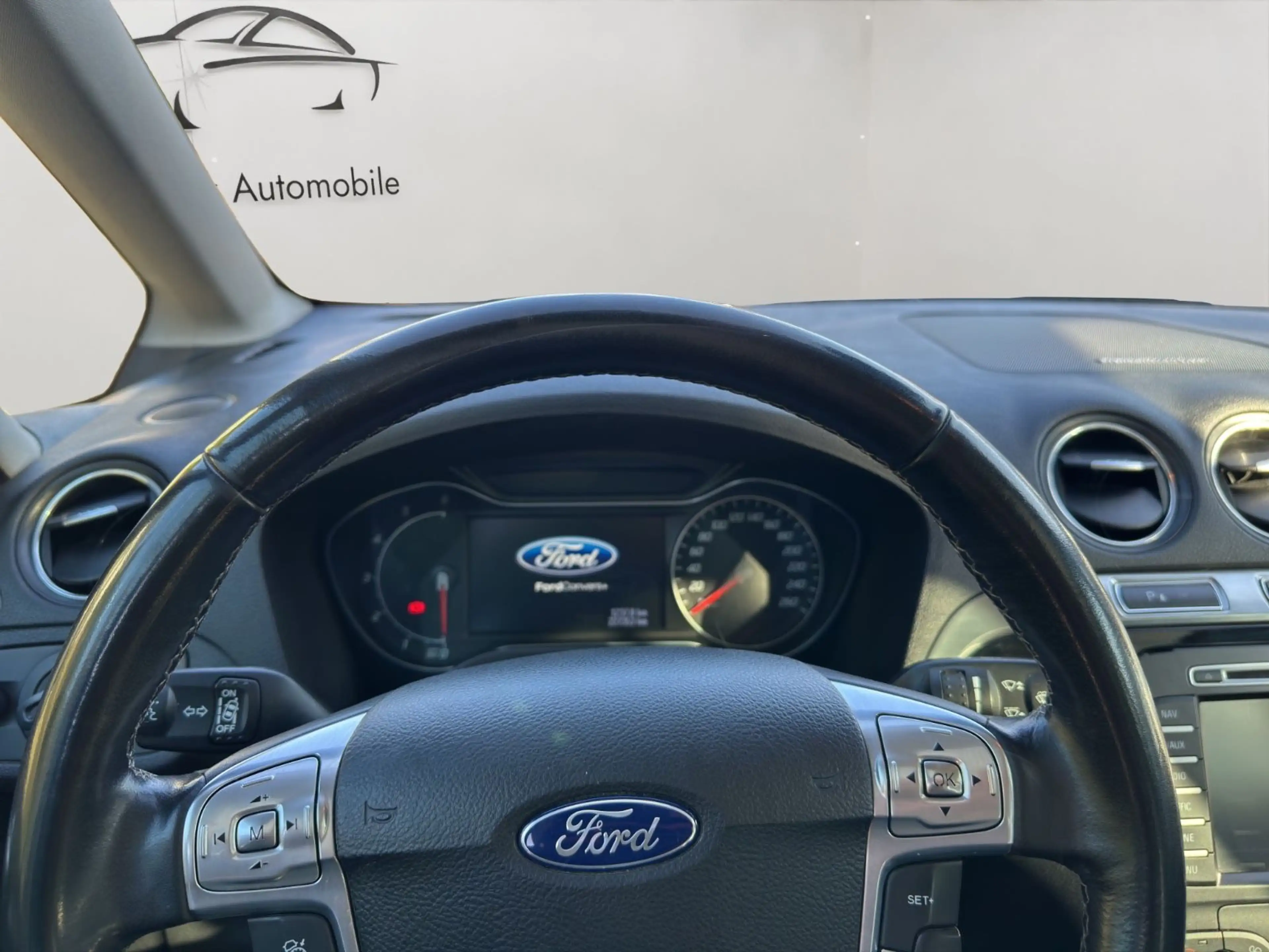 Ford Galaxy Titanium — photo 9