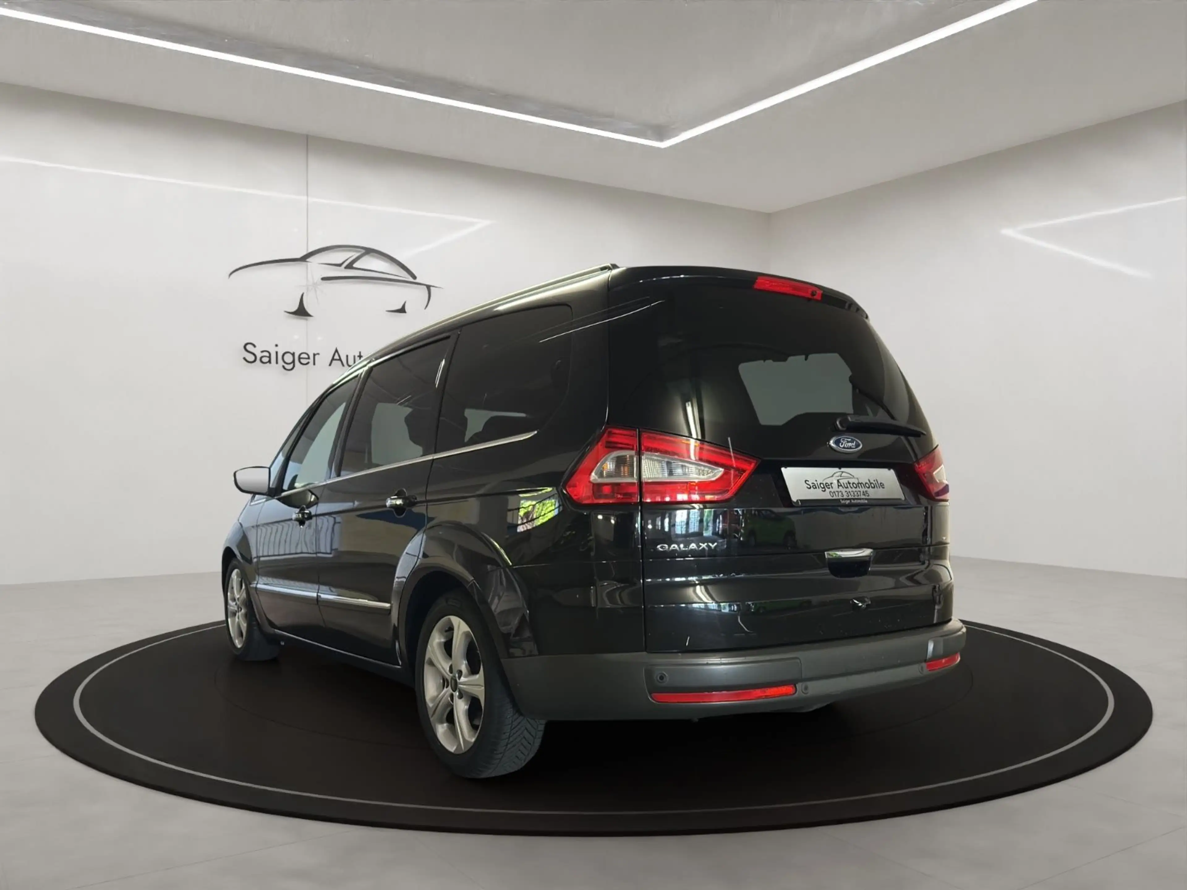 Ford Galaxy Titanium — photo 2