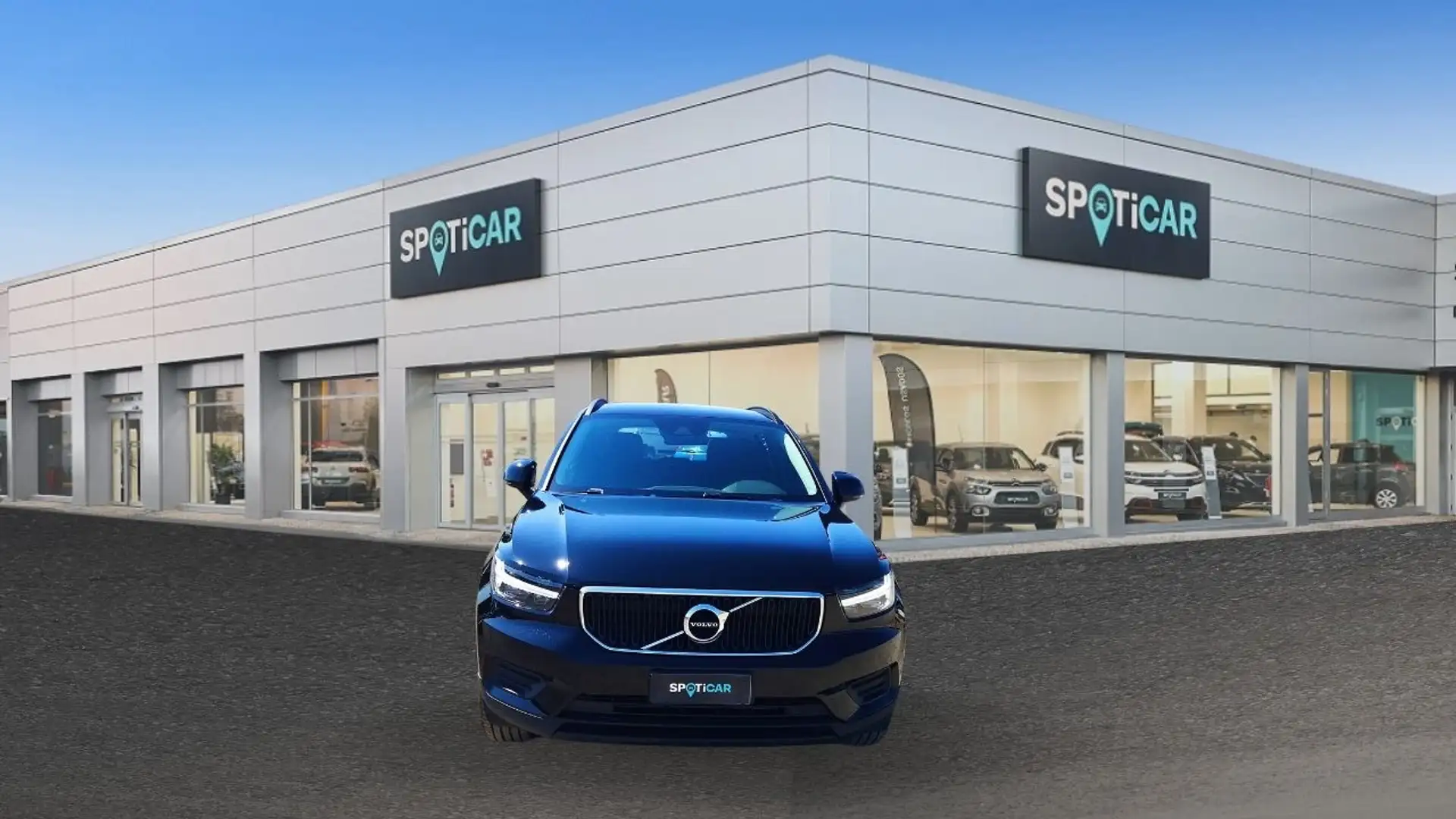 Volvo XC40 T2 Core Schwarz - 2