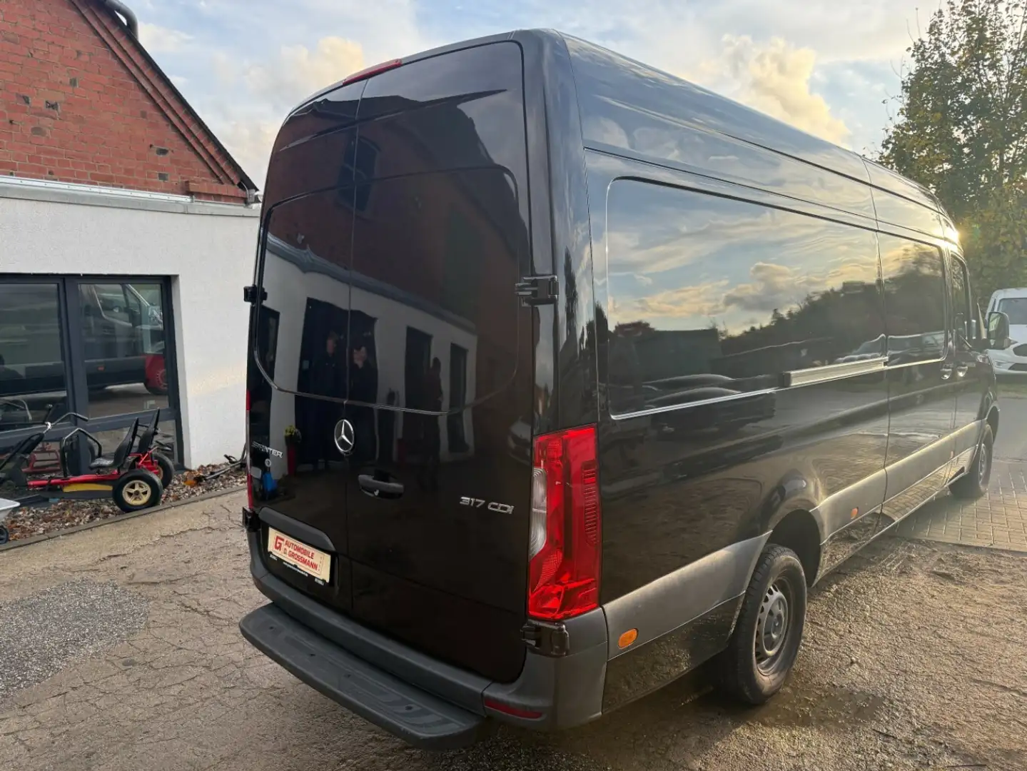 Mercedes-Benz Sprinter 317 CDI MAXI Finanzierung möglich Schwarz - 2