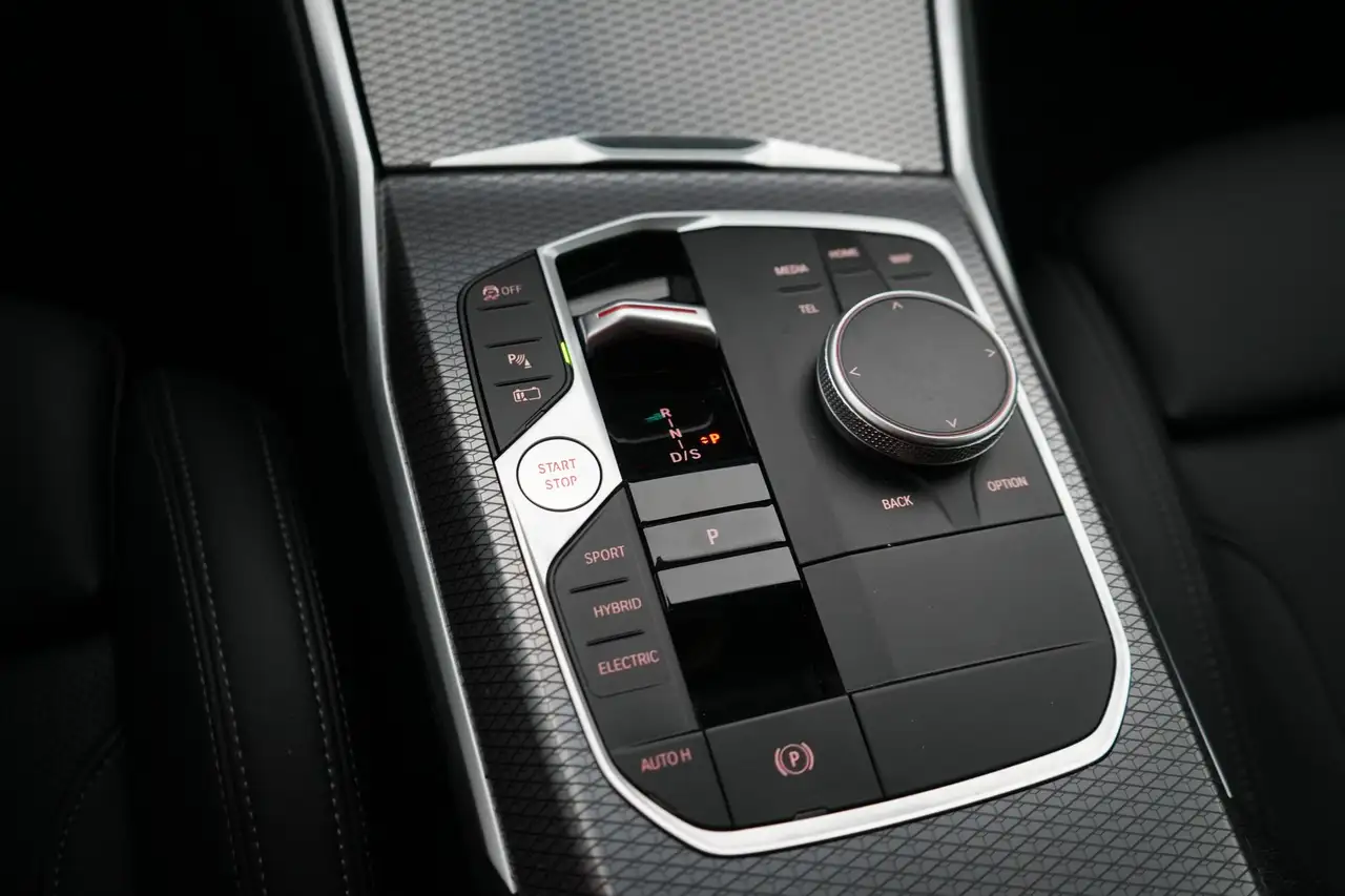 BMW 330 Mazda3 330e PHEV M-Sport Pro LEDER/CUIR LED GPS PD, миниатюра 16