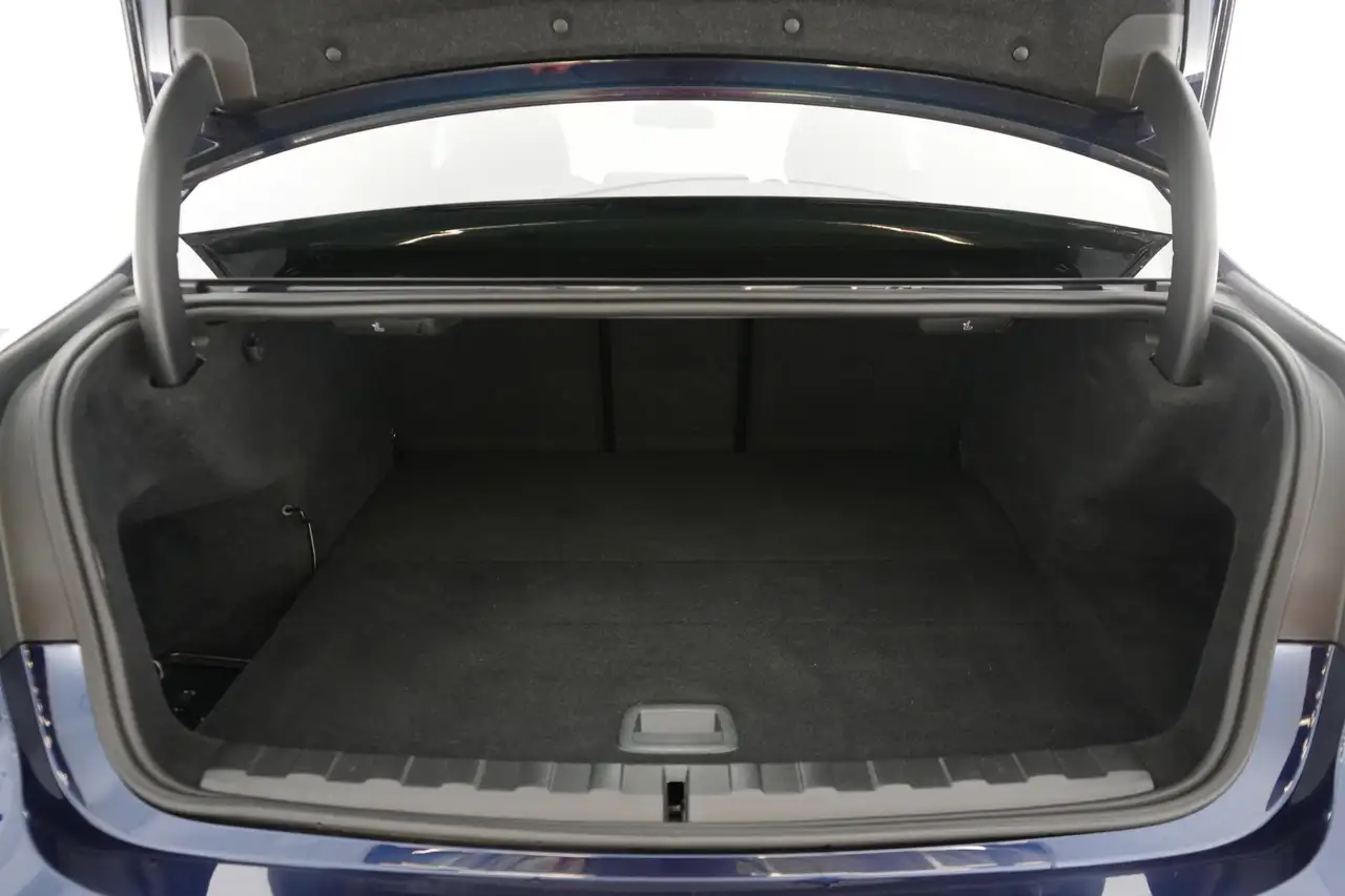 BMW 330 Mazda3 330e PHEV M-Sport Pro LEDER/CUIR LED GPS PD, миниатюра 21