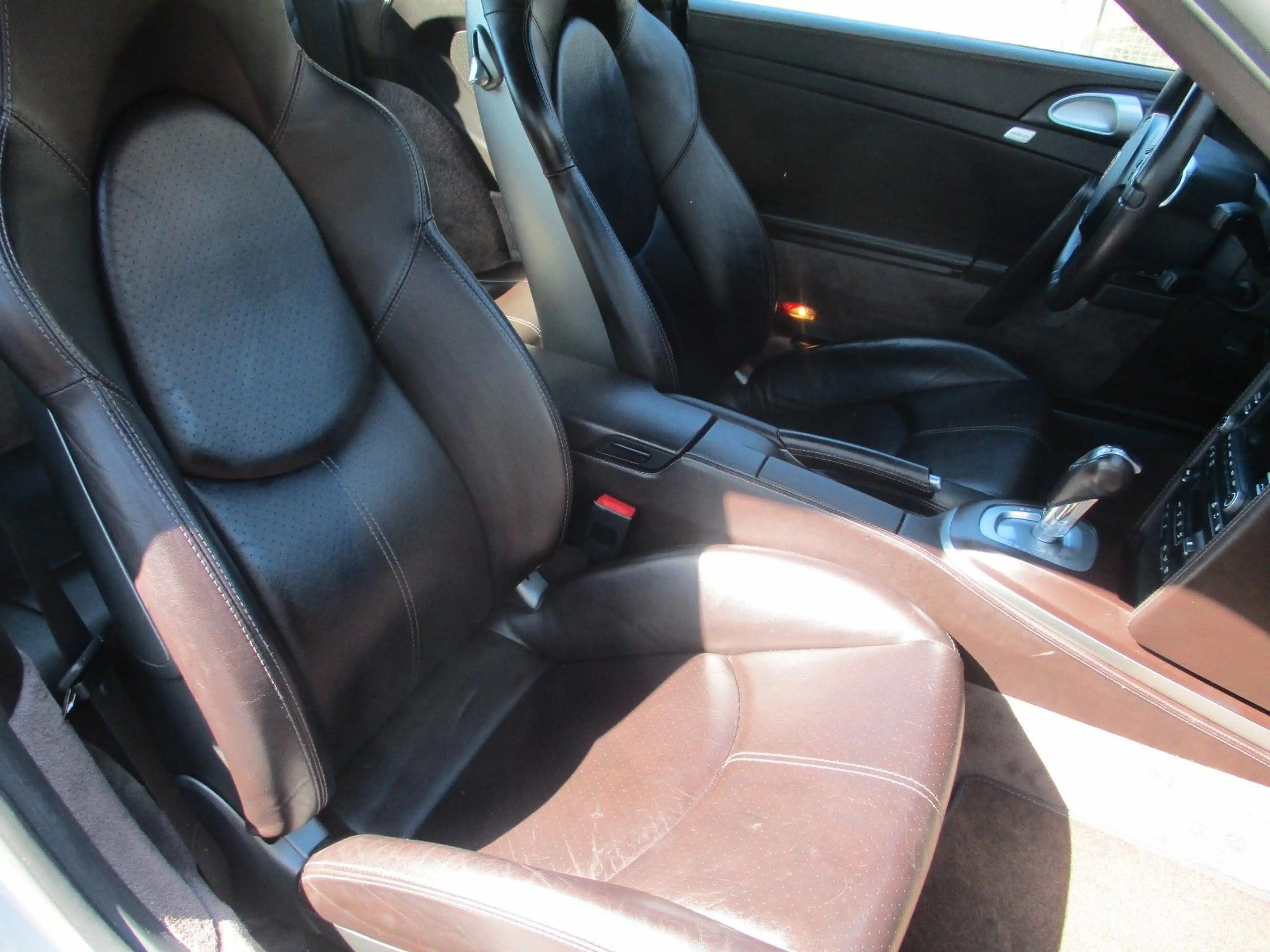 Porsche 911 Carrera GTS Coupe — photo 9