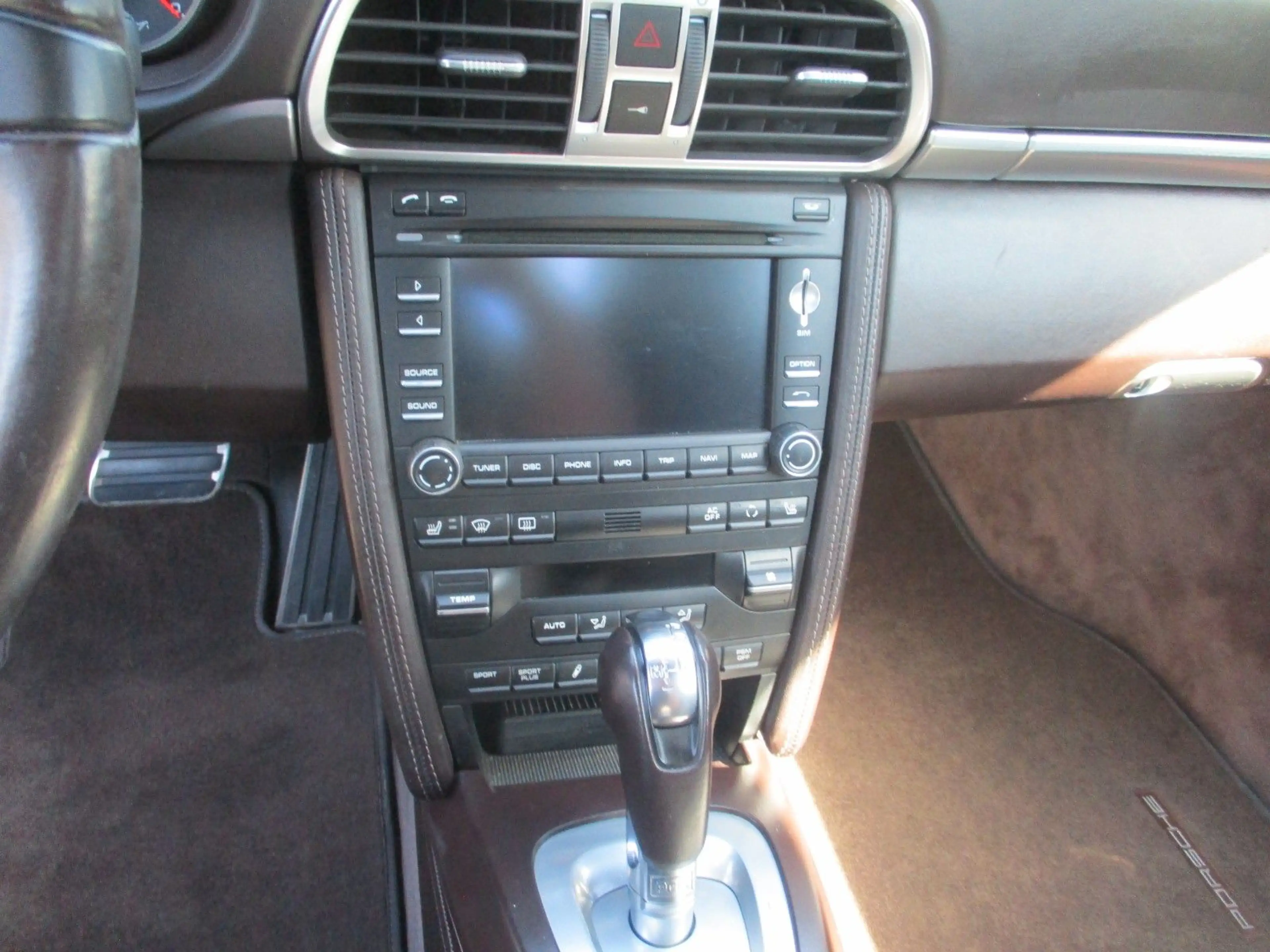 Porsche 911 Carrera GTS Coupe — photo 15