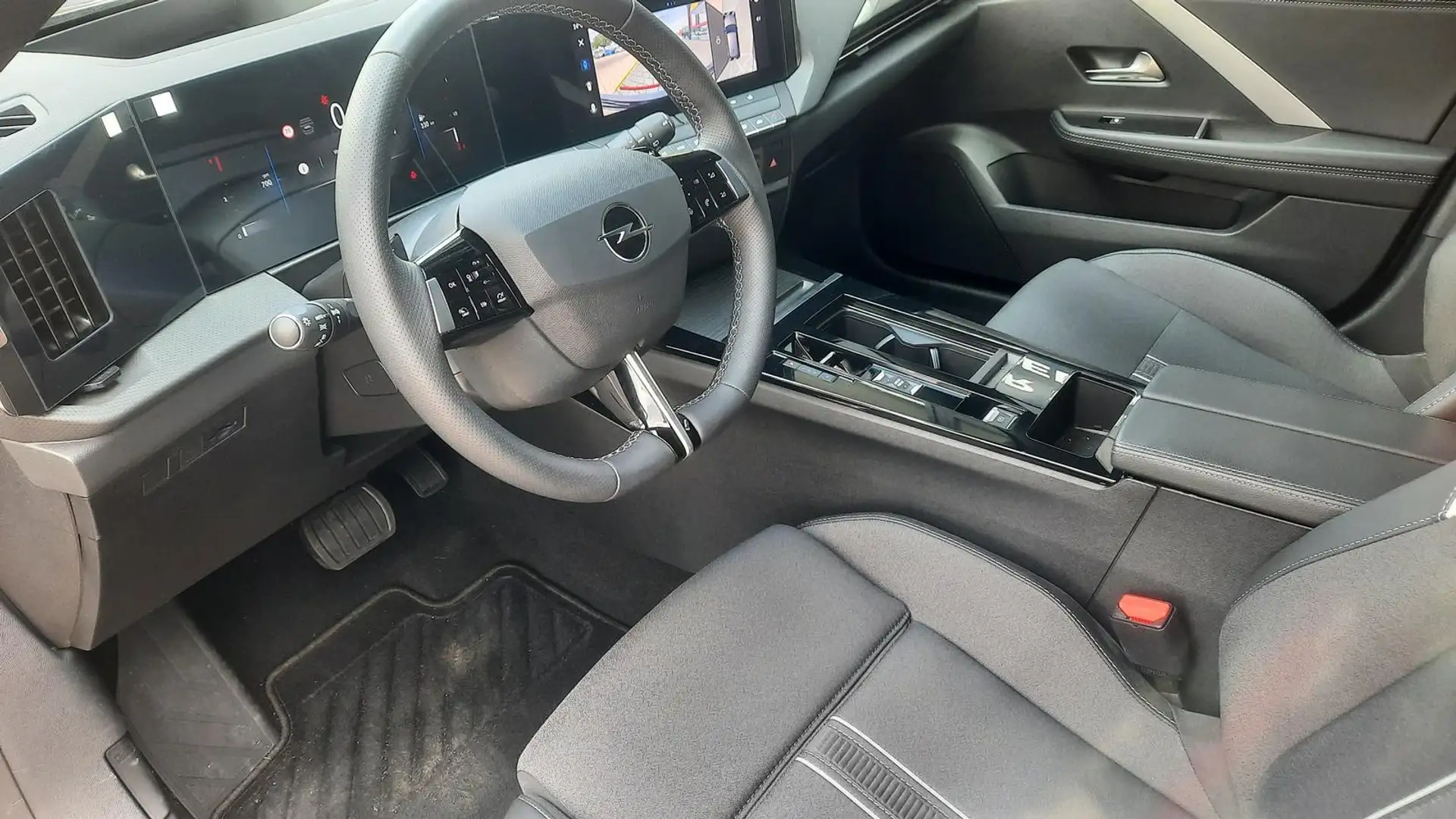 Opel Astra Sports Tourer GS+Tech-Paket GS Schwarz - 2