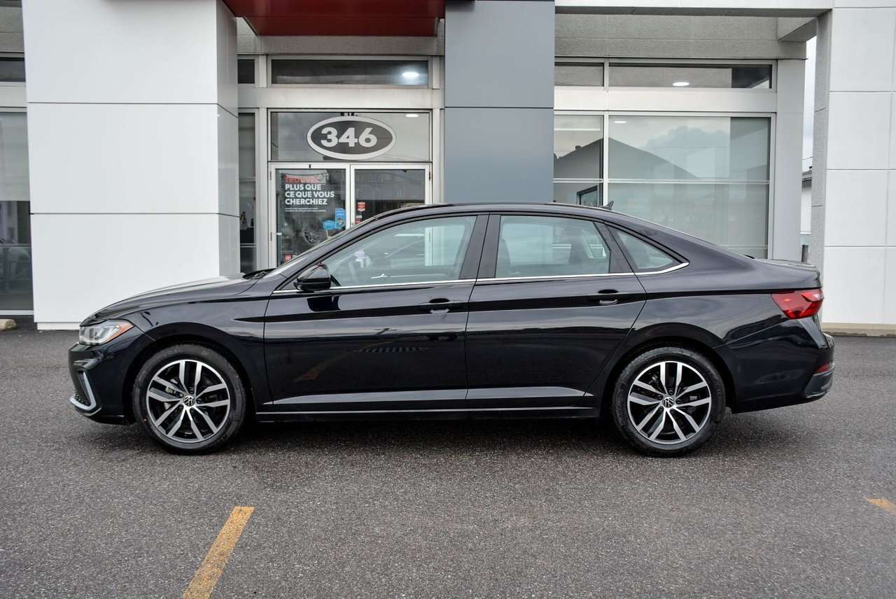 2025 Volkswagen Jetta Comfortline — снимка 1