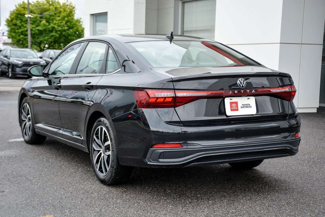 2025 Volkswagen Jetta Comfortline — снимка 1