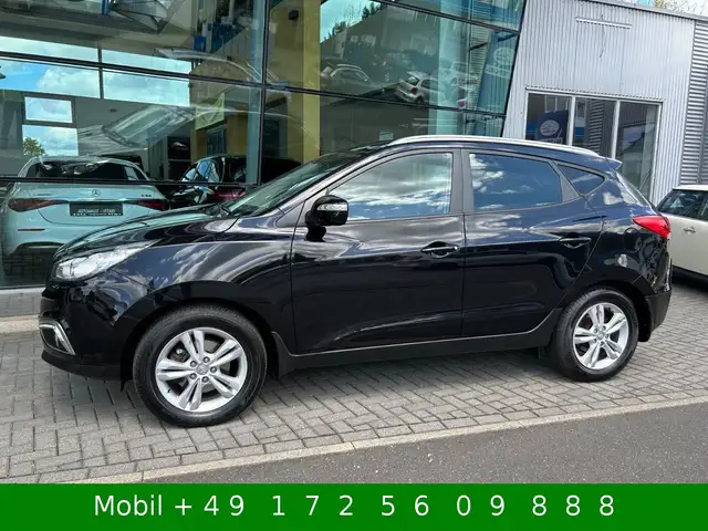 Hyundai iX35 Premium 4x4 AWD Leder Navi Kamera Panora TM